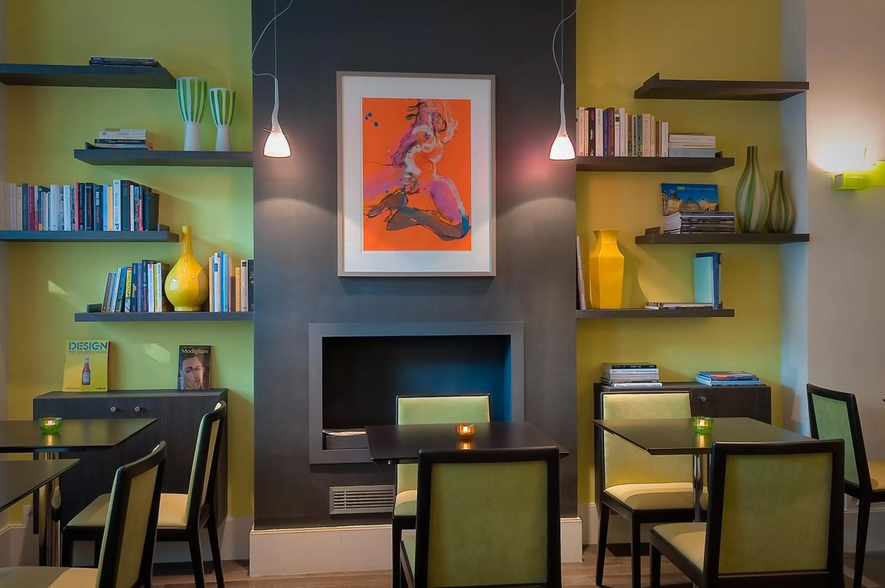 Restaurant/places to eat in Hôtel Marais Bastille