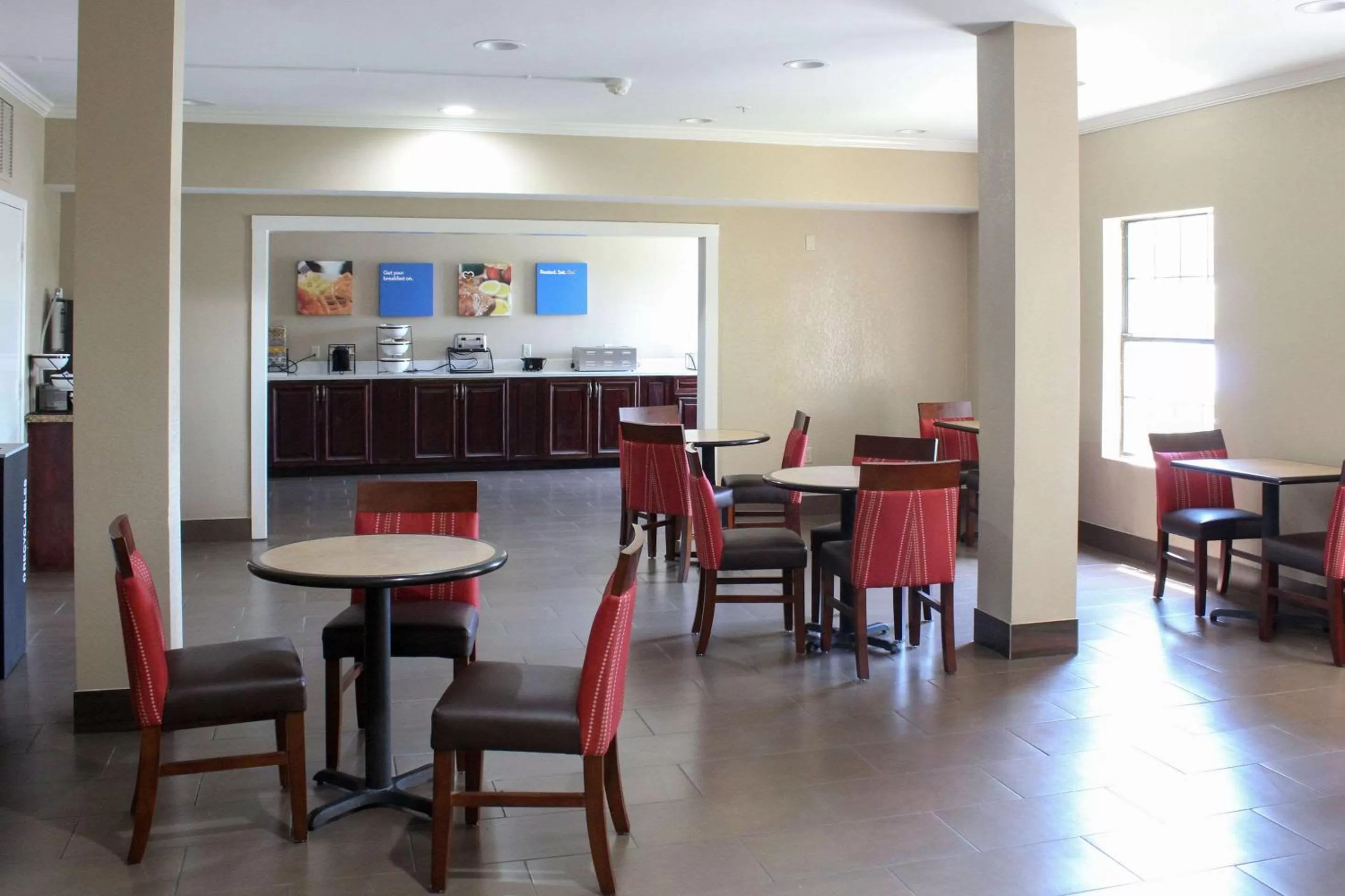 Restaurant/places to eat in Comfort Inn & Suites Fultondale Gardendale I-65