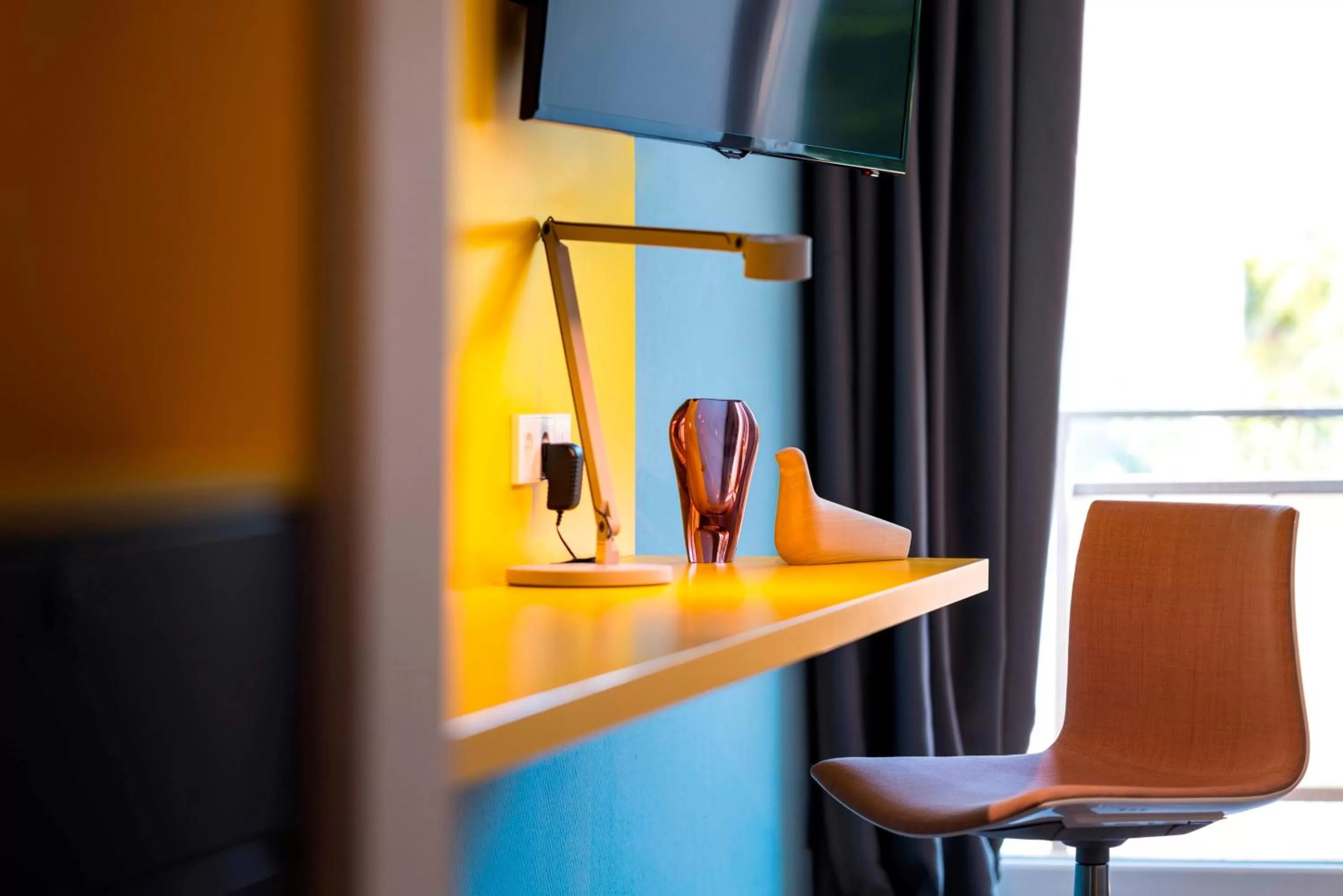 TV and multimedia in Das Eckert - Lifestyle Design Hotel & Fine Dining bei Basel (Grenzach)