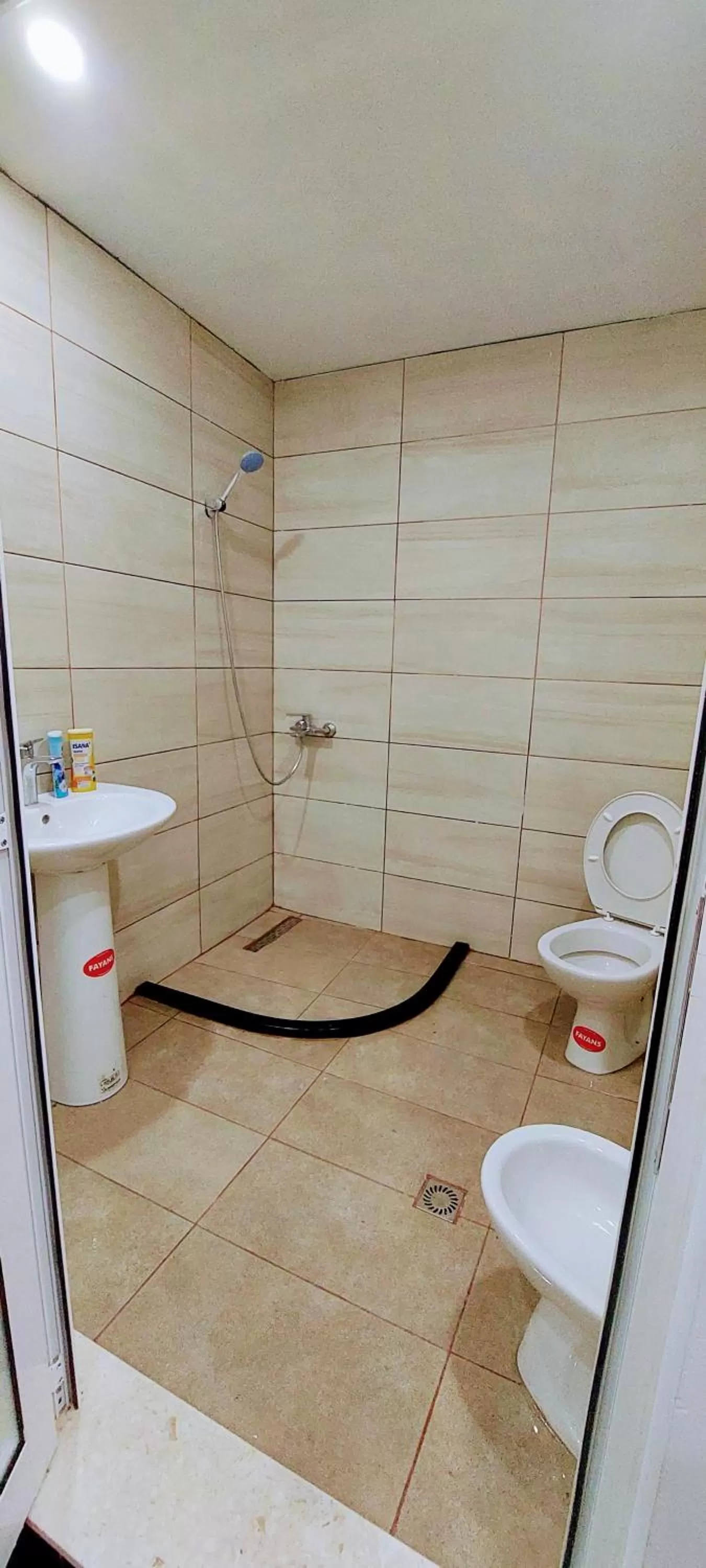 Bathroom in CityCenterHotel Shkoder