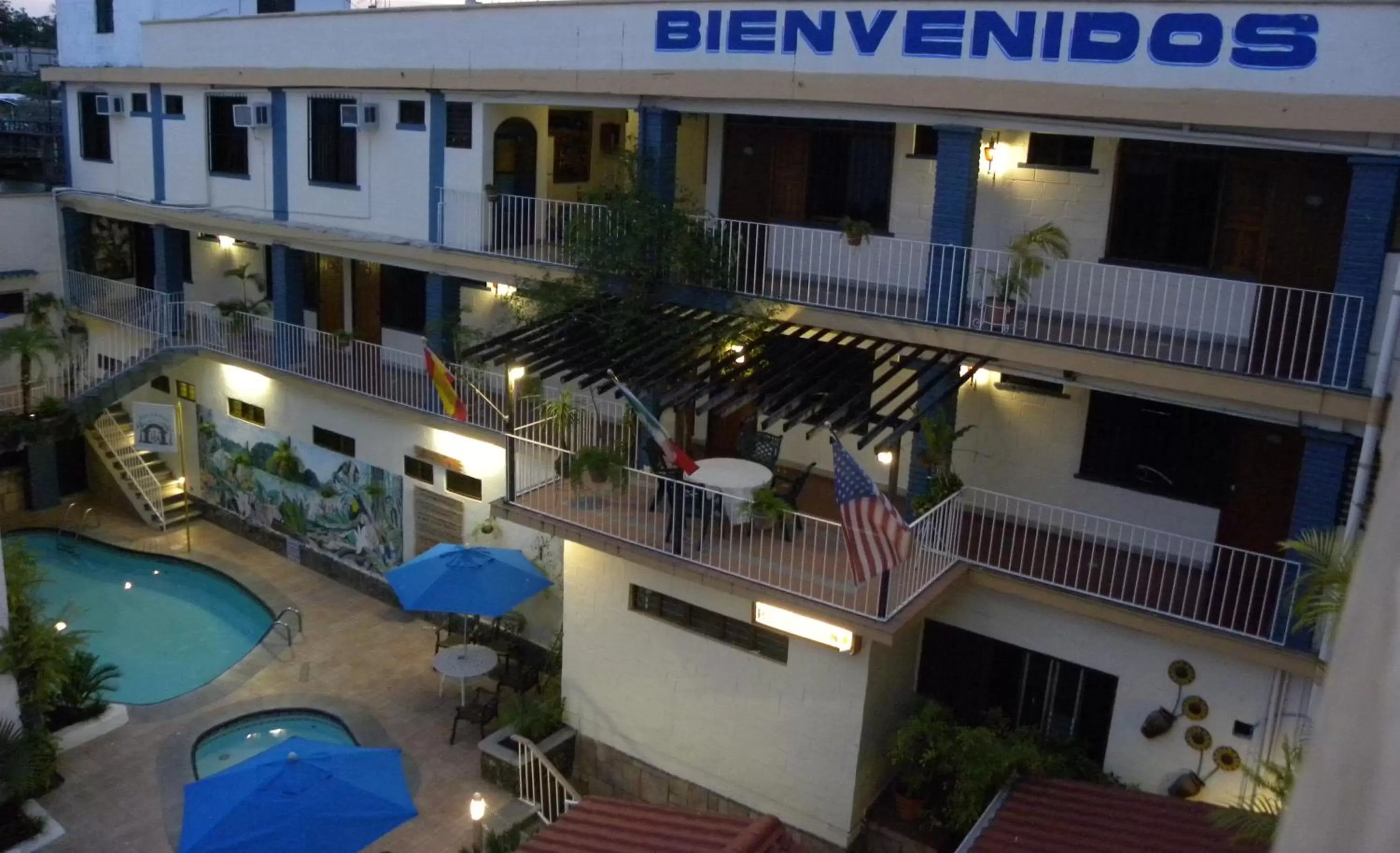 Swimming pool in Arcos hotel