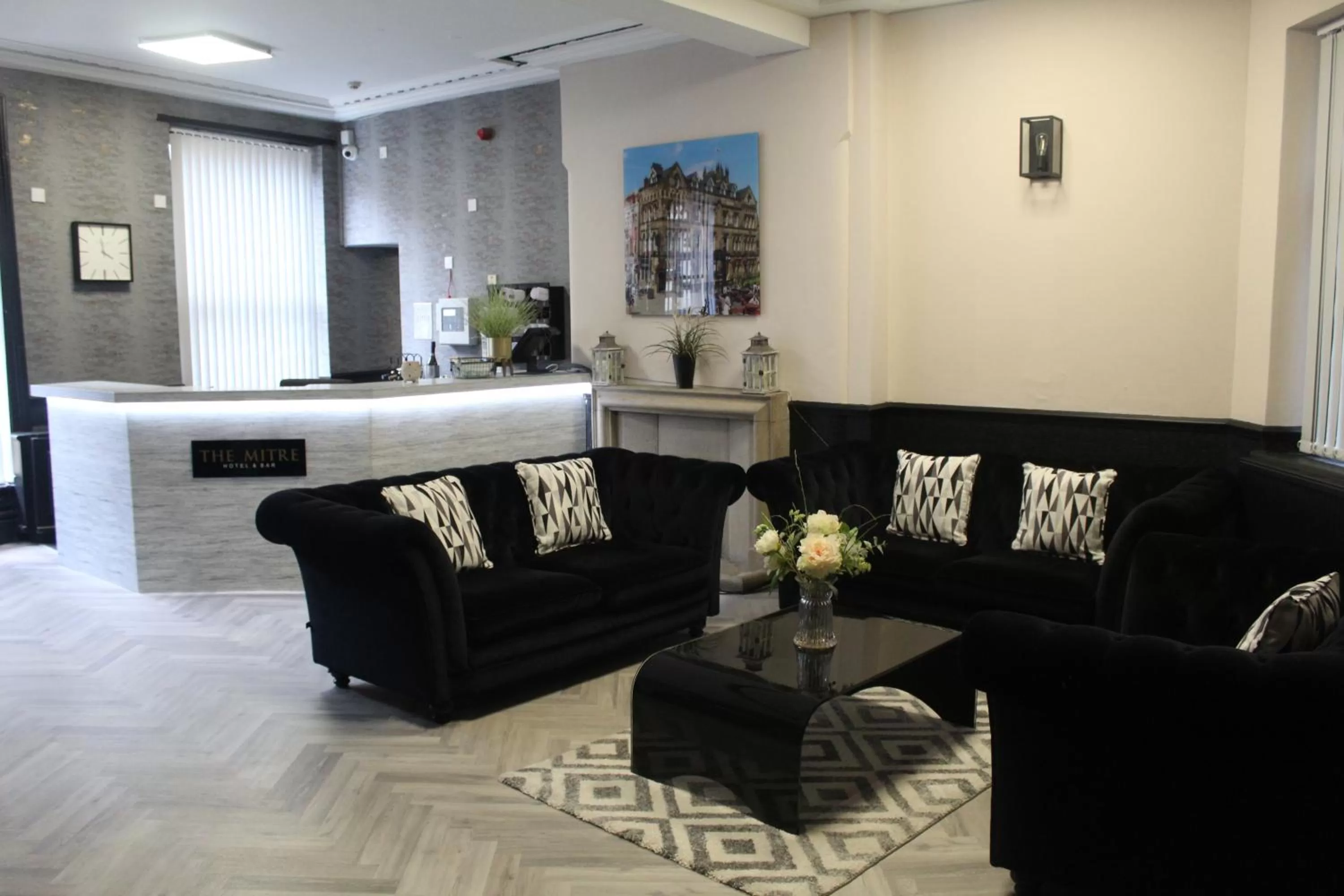 Lobby or reception in Mitre Hotel Manchester City Centre