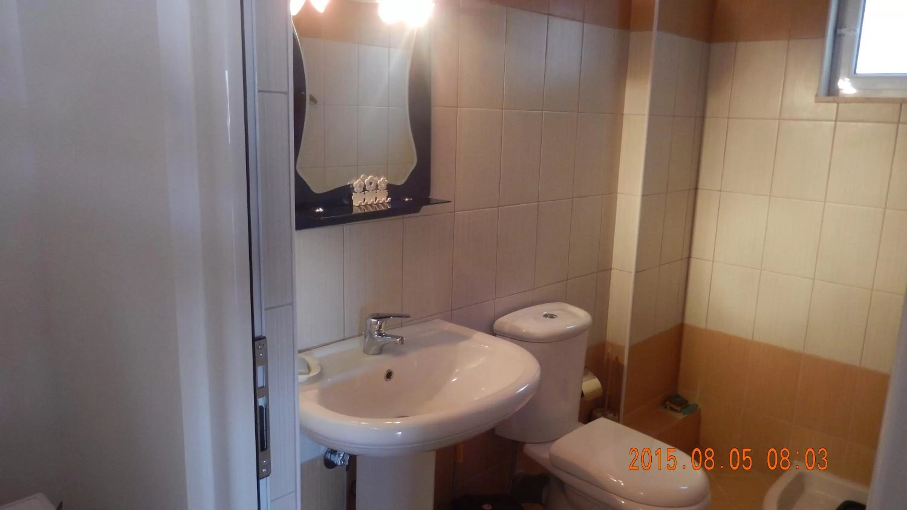 Toilet in Jelena's Luxury Apartments