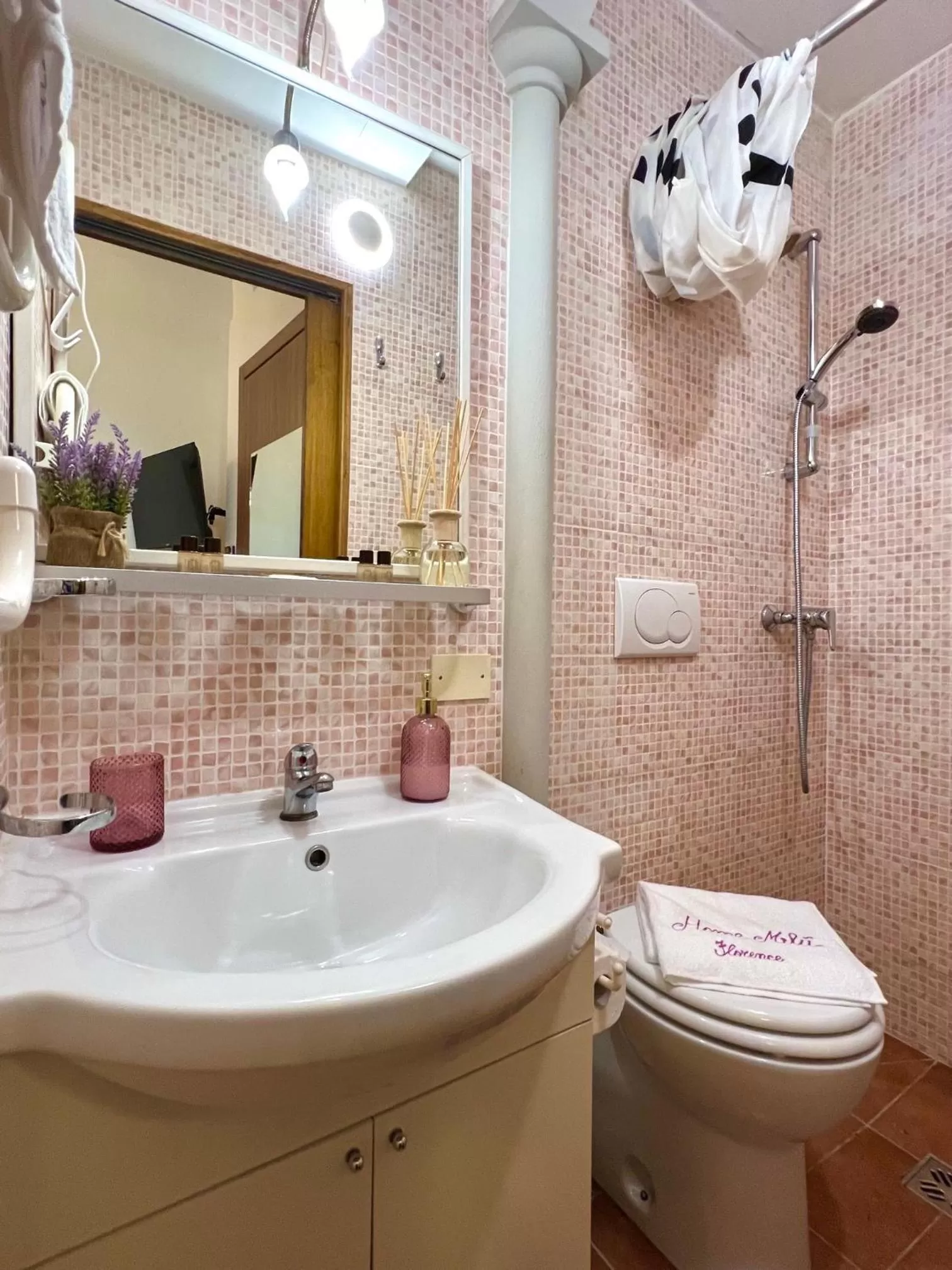 Shower, Bathroom in Home Milù Florence