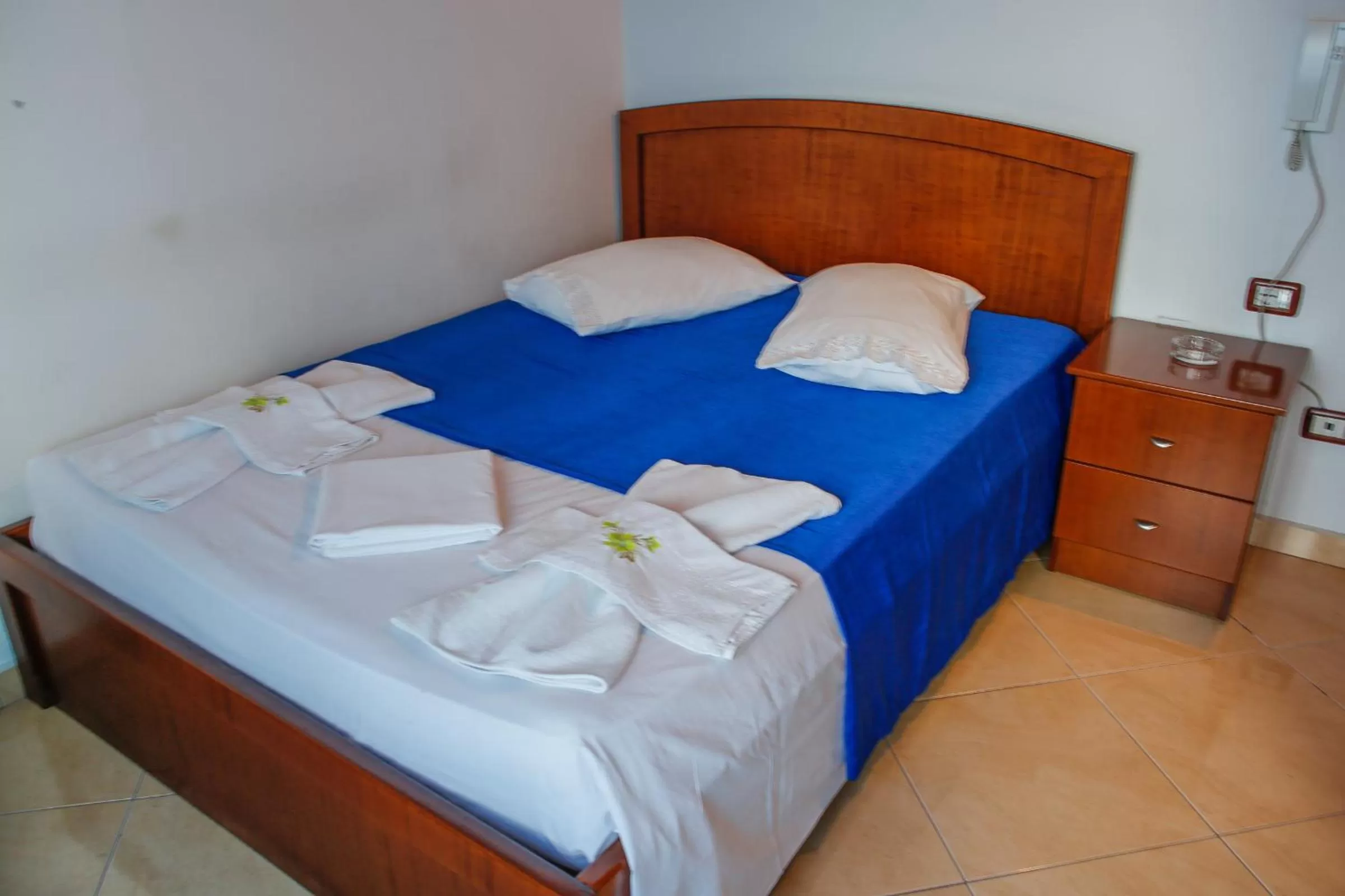 Double Room with Balcony in Hotel Shpella