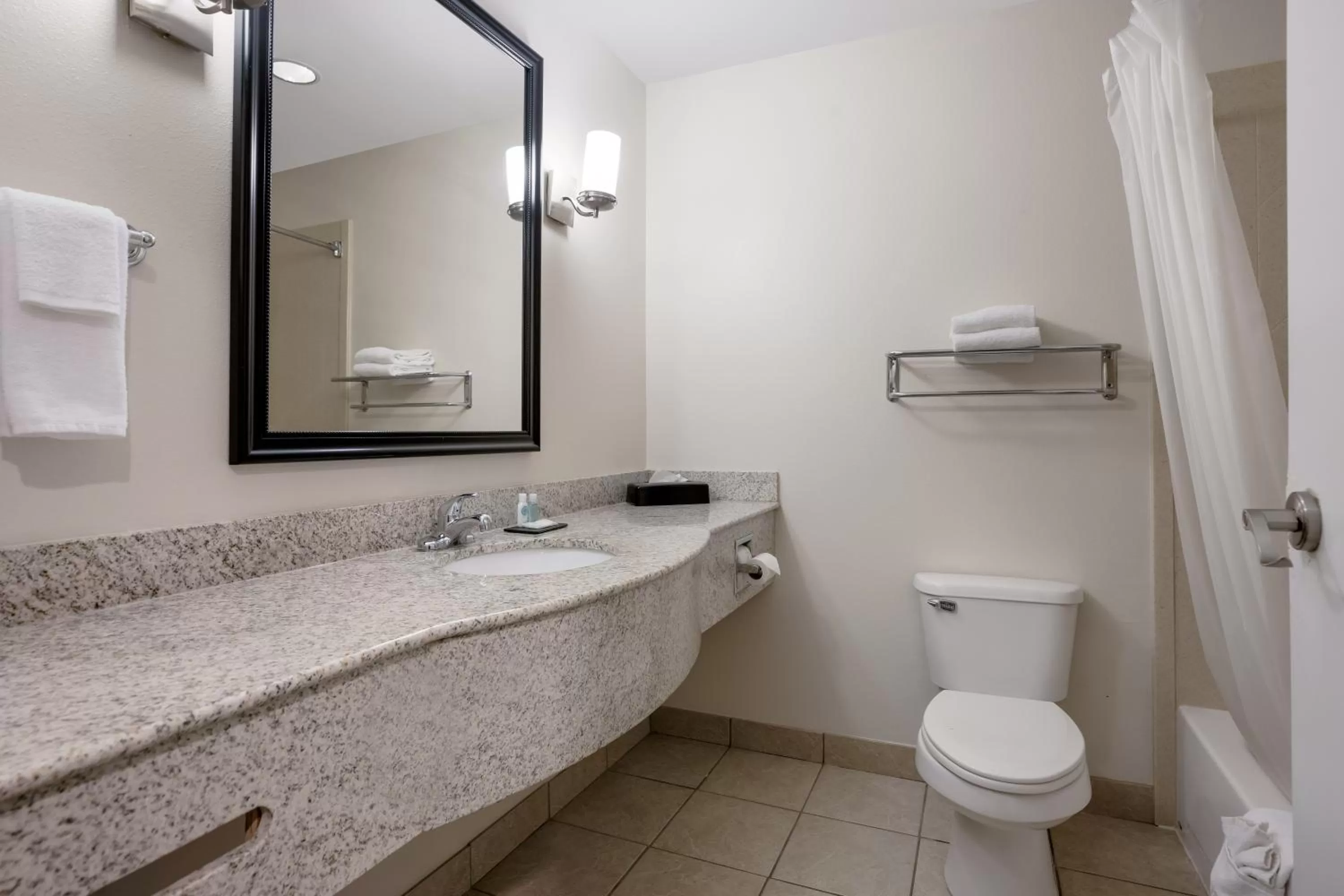 Bathroom in Suburban Studios Berwick - Morgan City