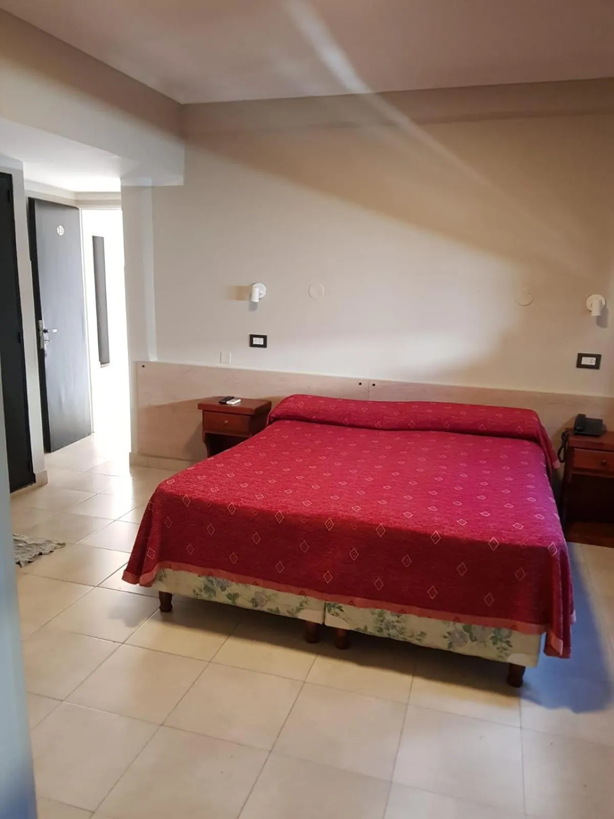 Bed in Hotel Marilian II