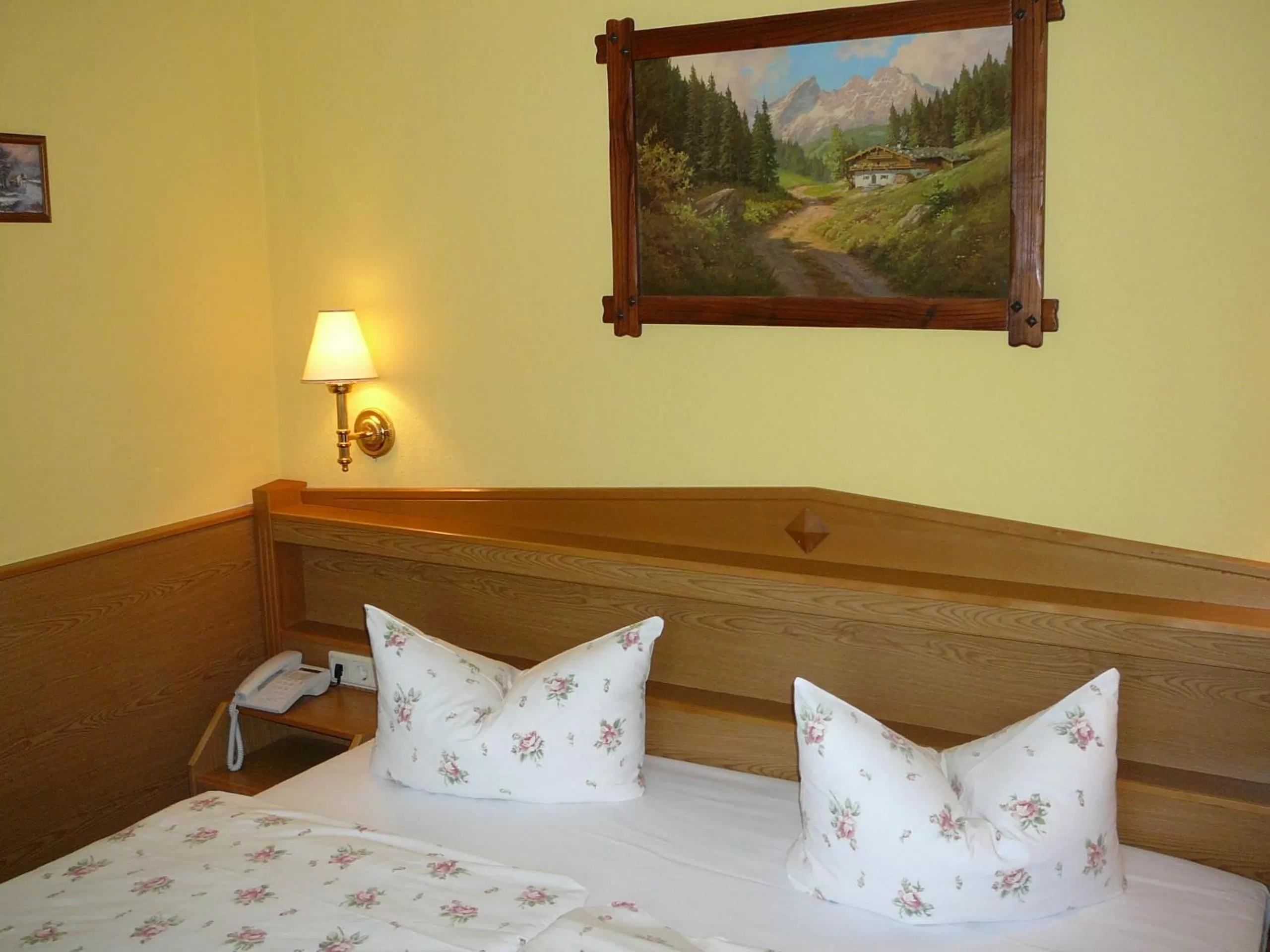 Photo of the whole room, Bed in Hotel Garden