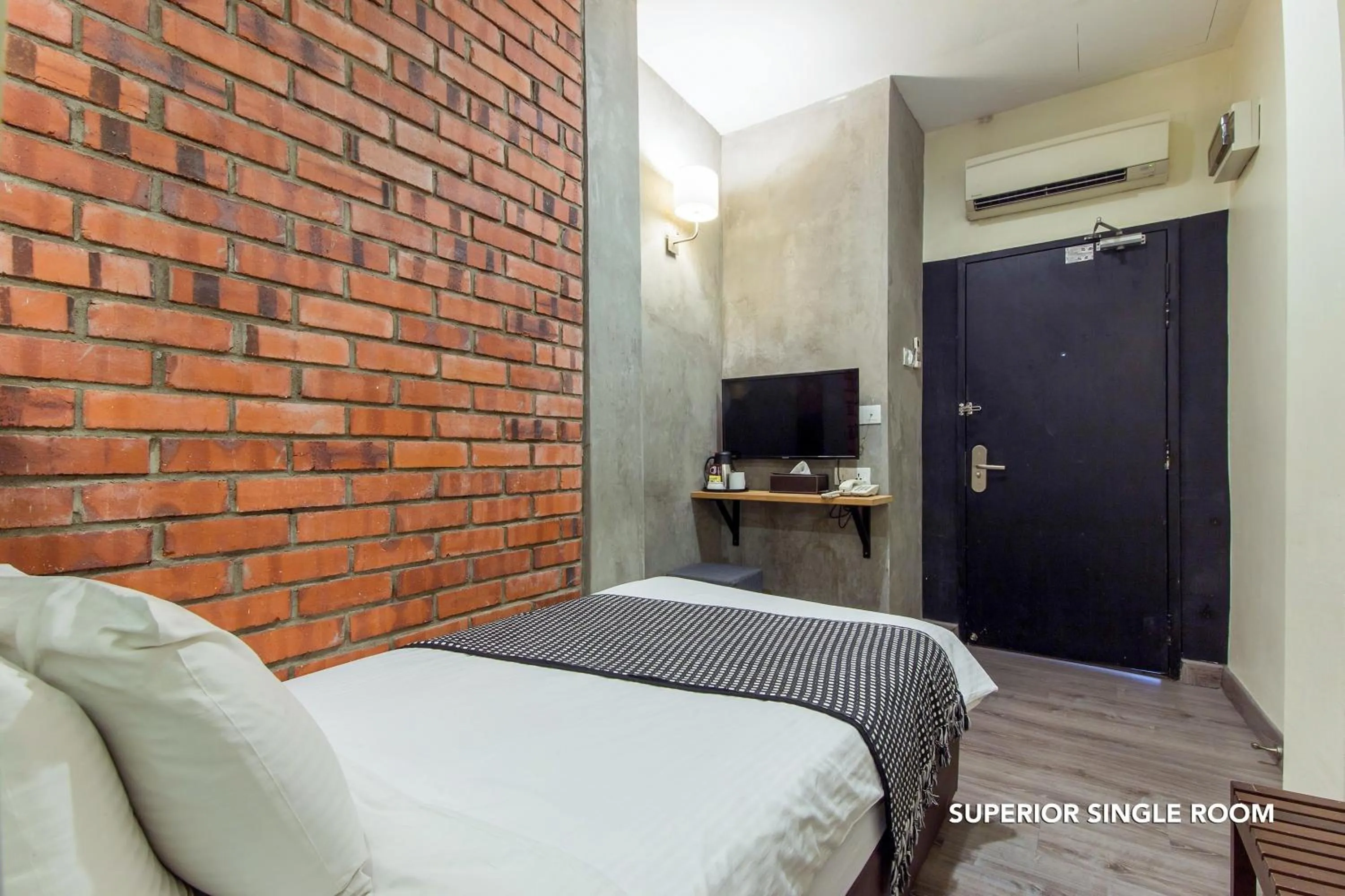 Bed in Ceria Hotel