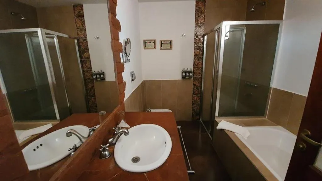 Bathroom in El Pueblito Iguazú