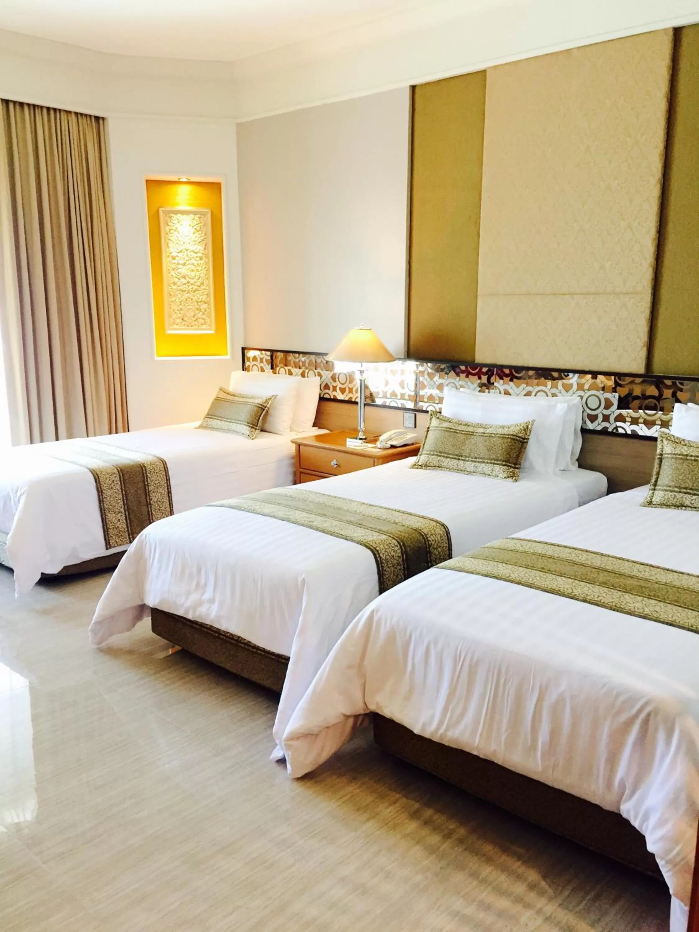 Superior Triple Room in Indra Regent Hotel