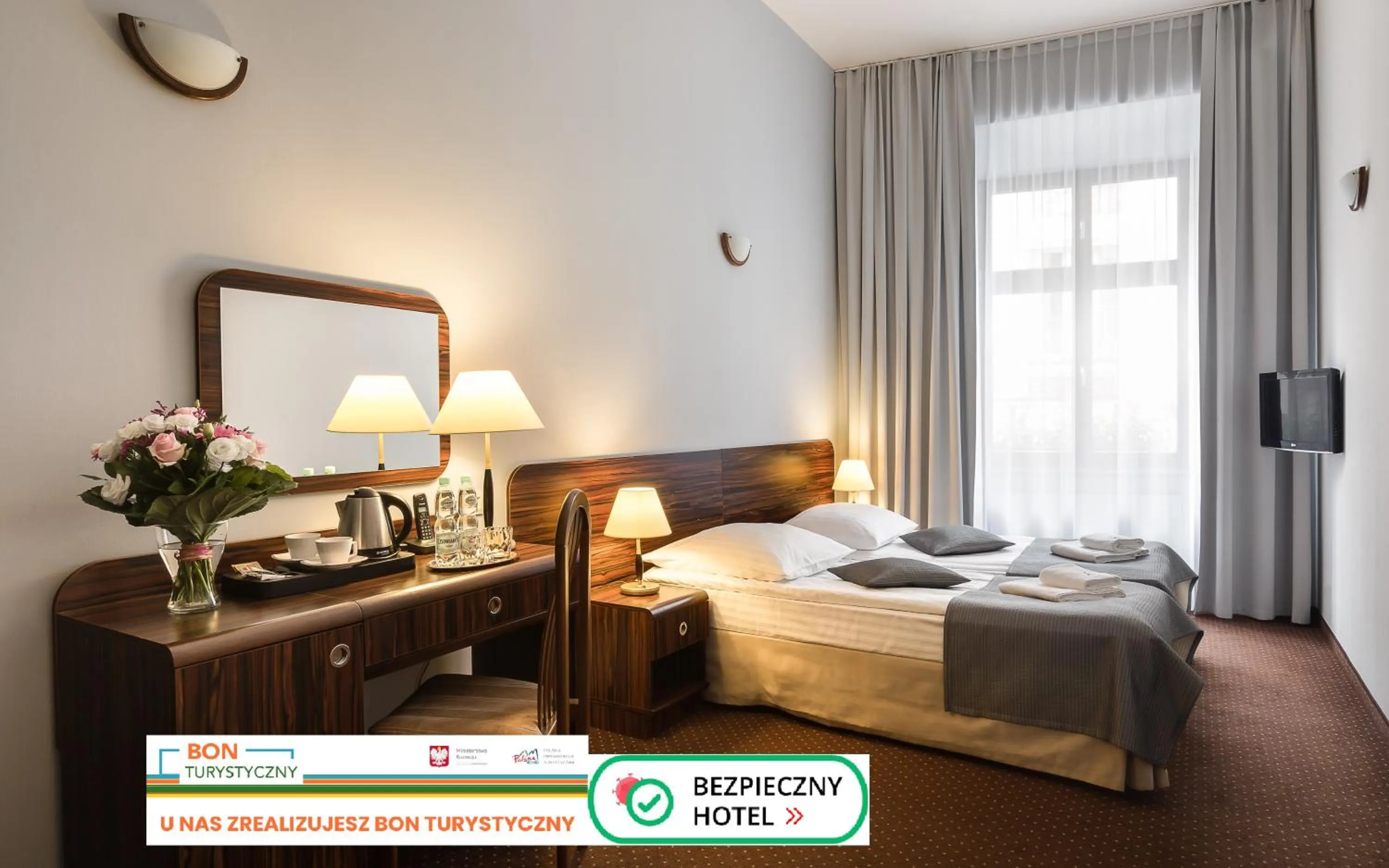 Logo/Certificate/Sign, Bed in Hotel Wit Stwosz