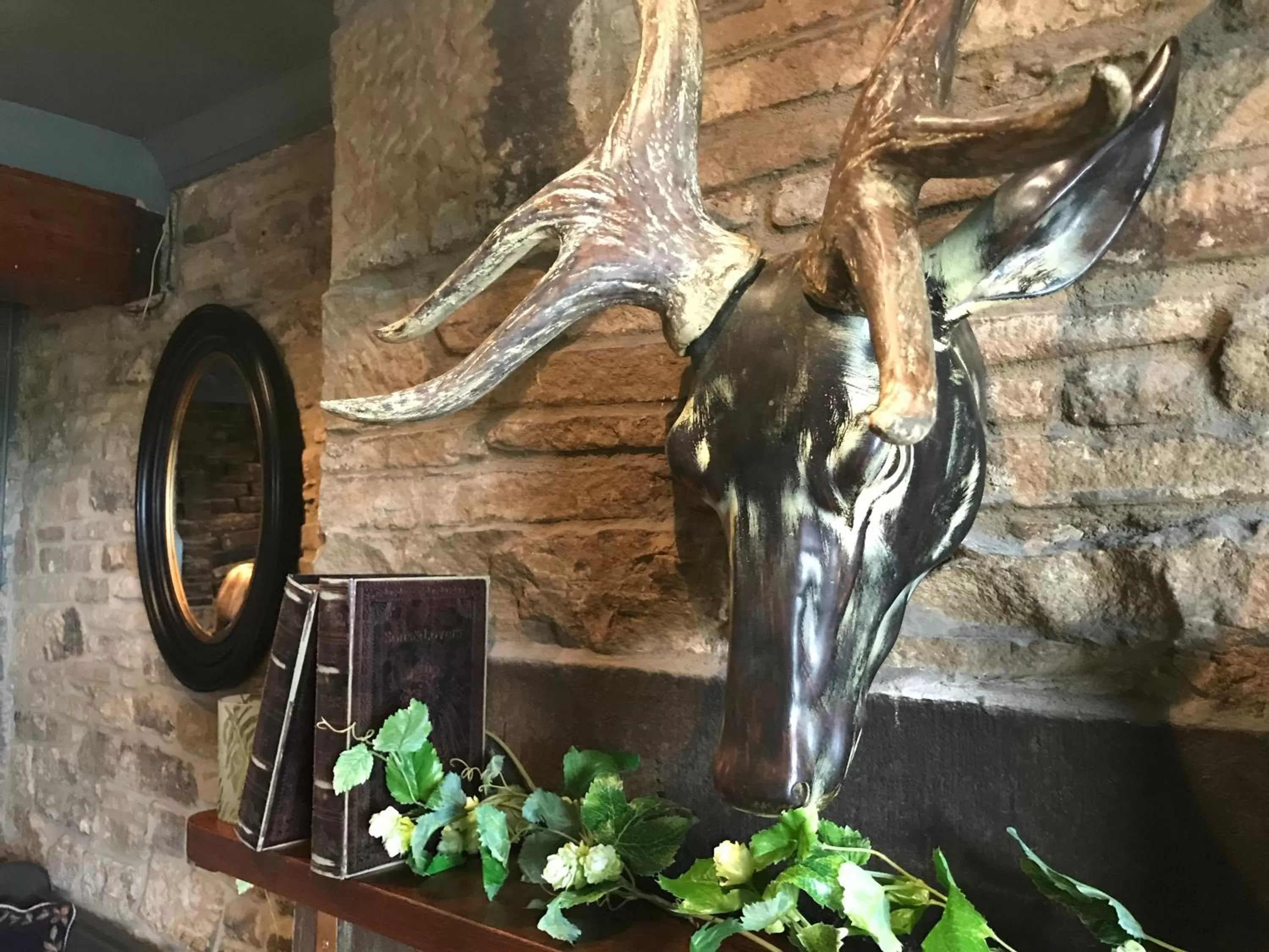 Lounge or bar in The Alma Inn