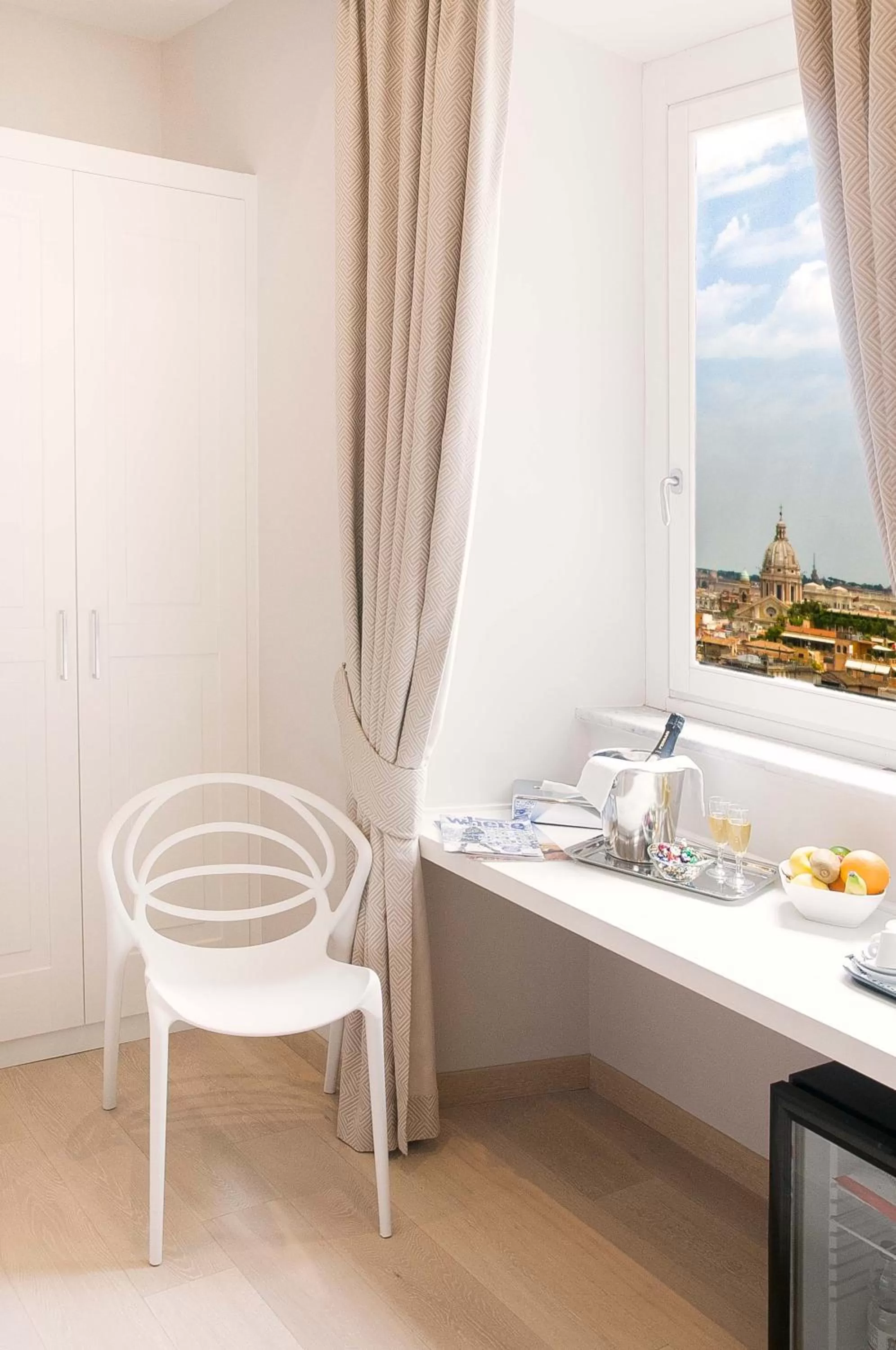 Photo of the whole room, Bed in Hotel Scalinata Di Spagna