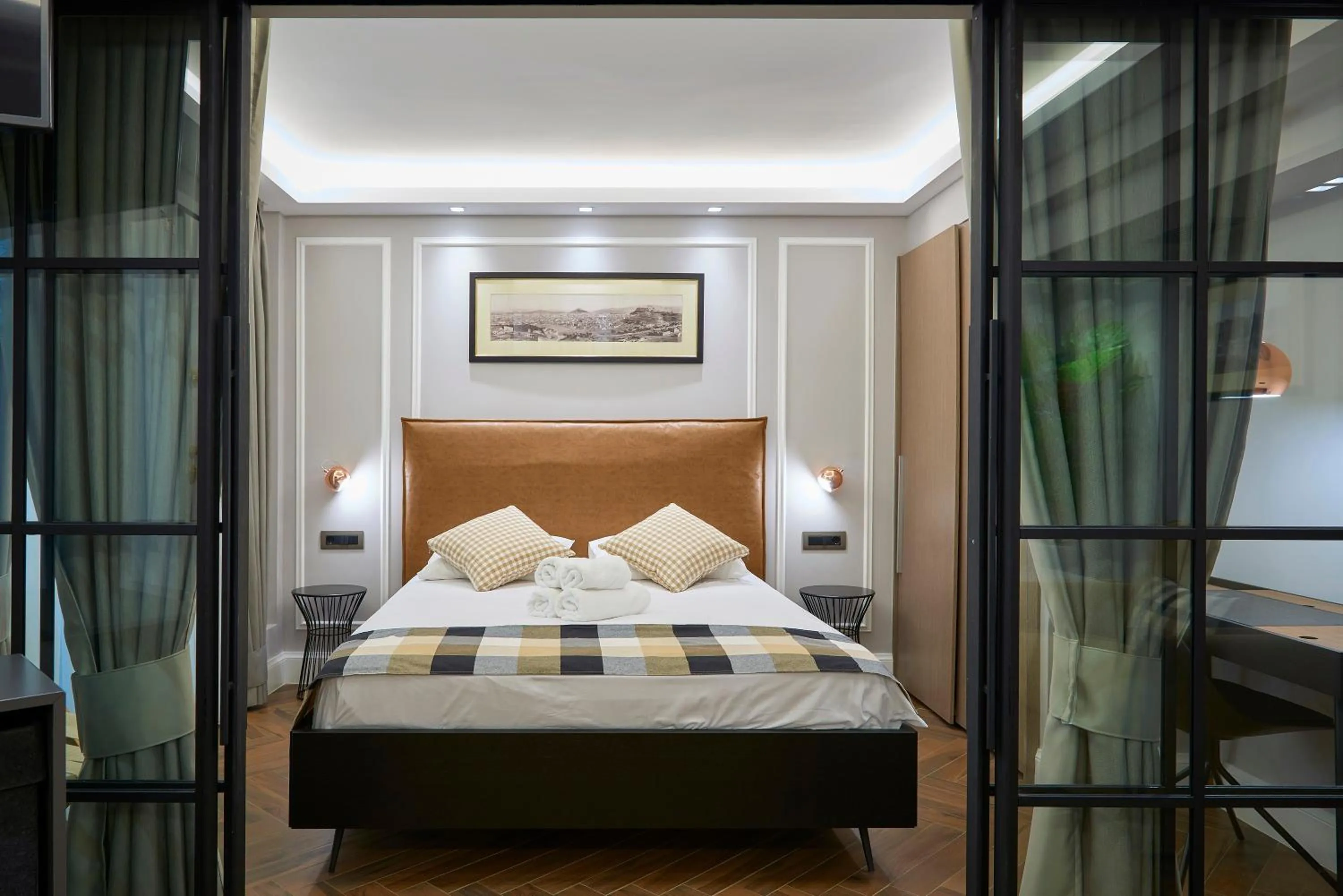 Off site, Bed in Marble House