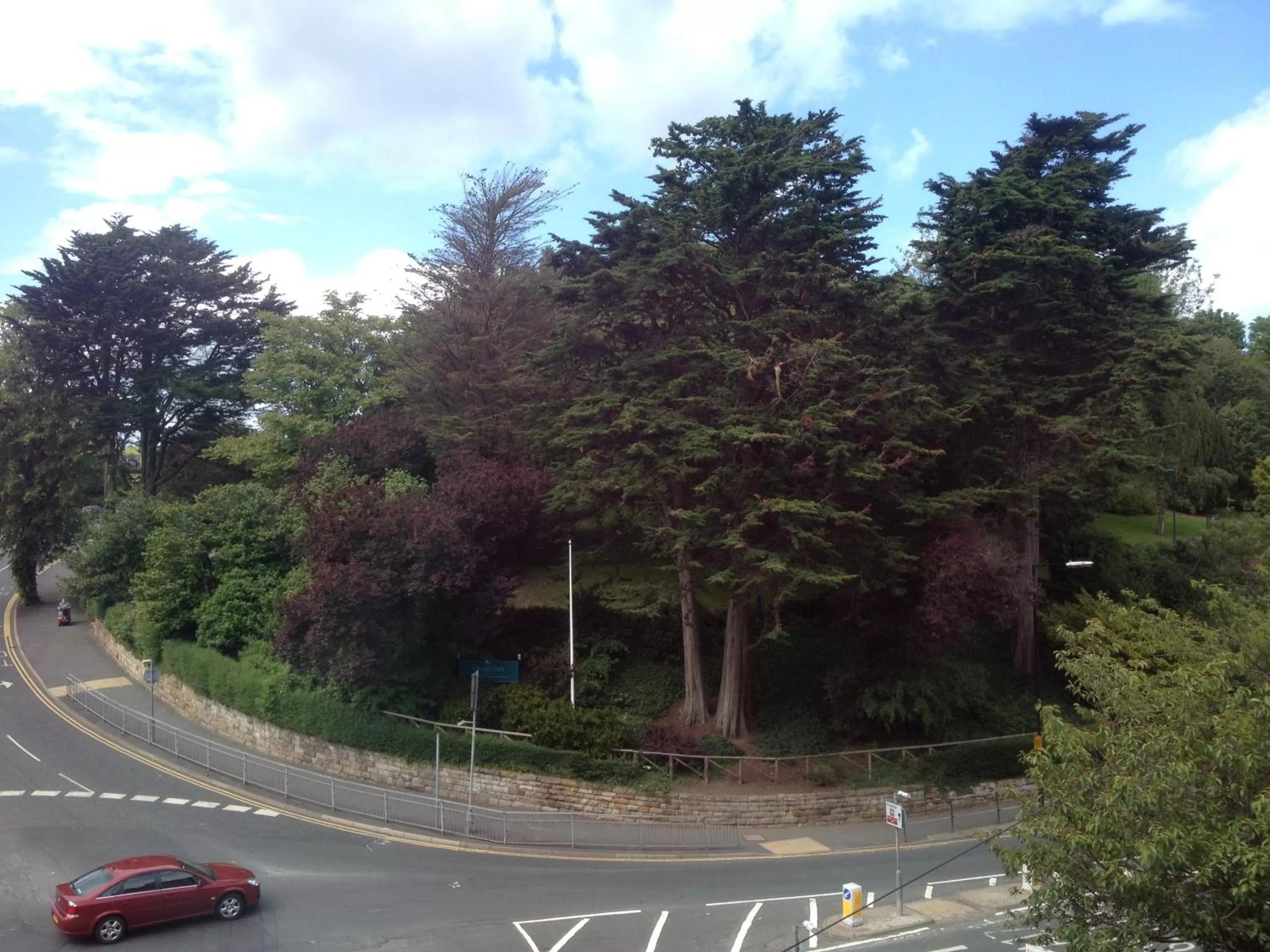 Area and facilities in The Grove