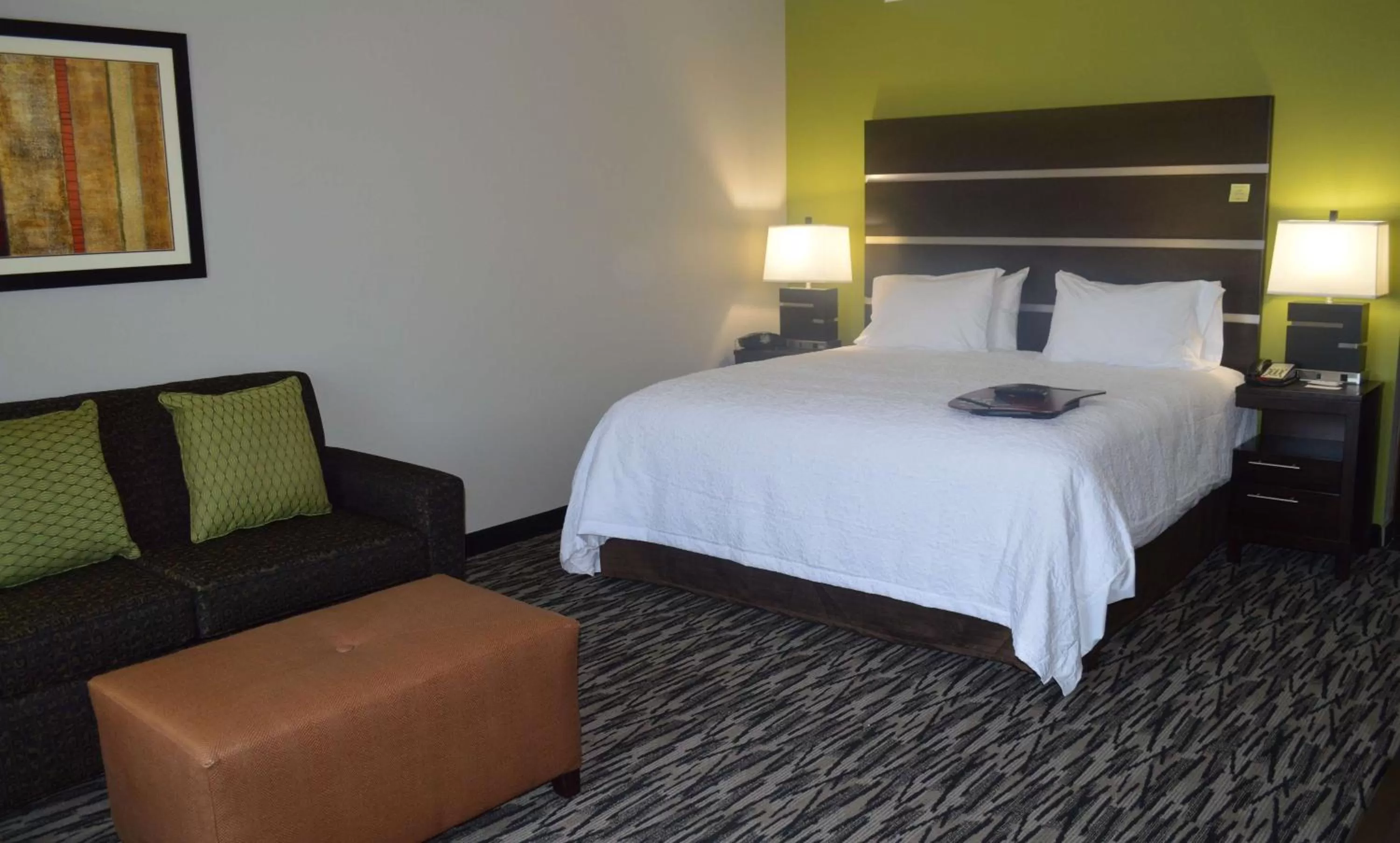 Bed in Hampton Inn Foley