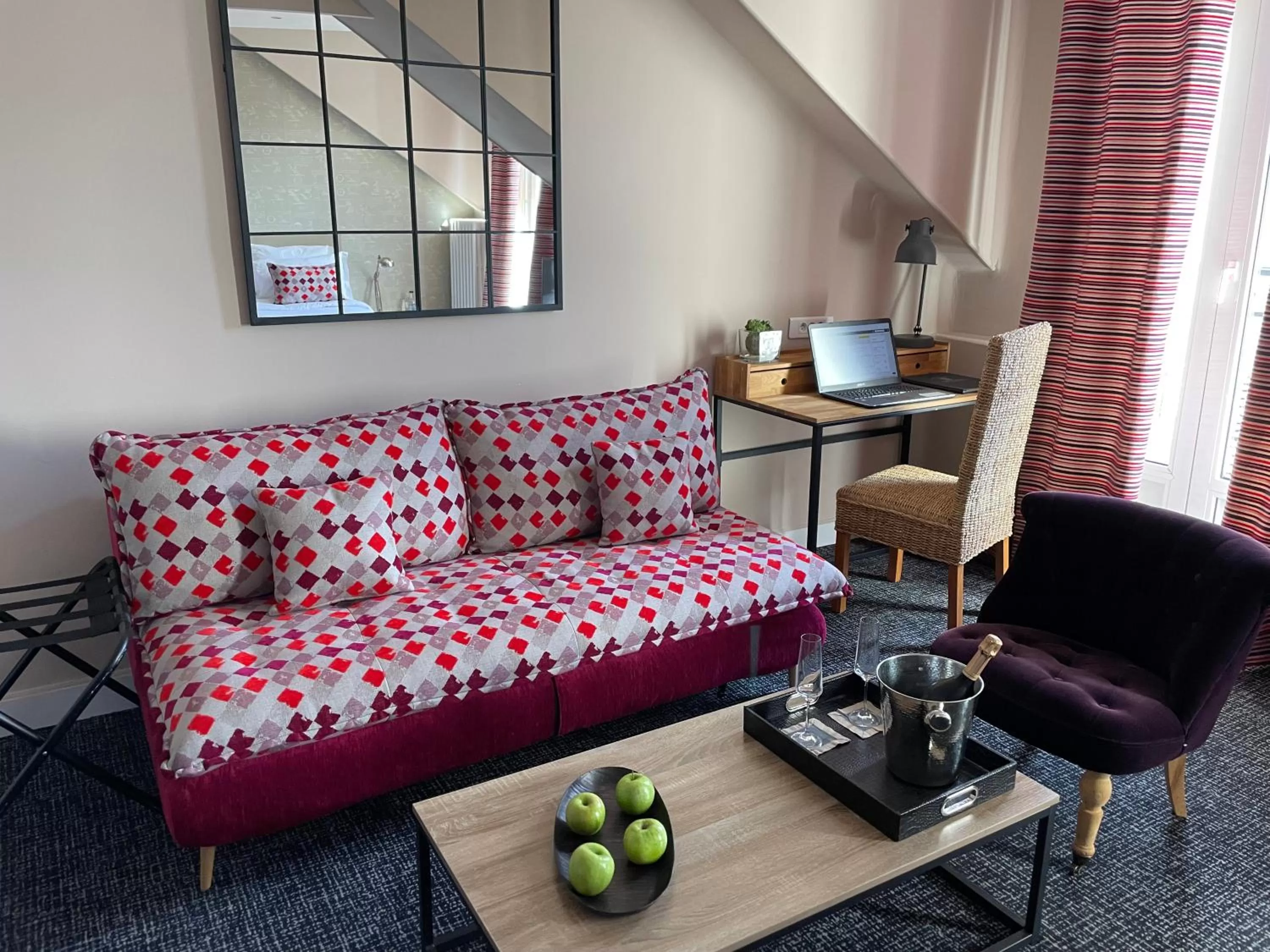 Bedroom in Nouvel Hôtel & Appartements