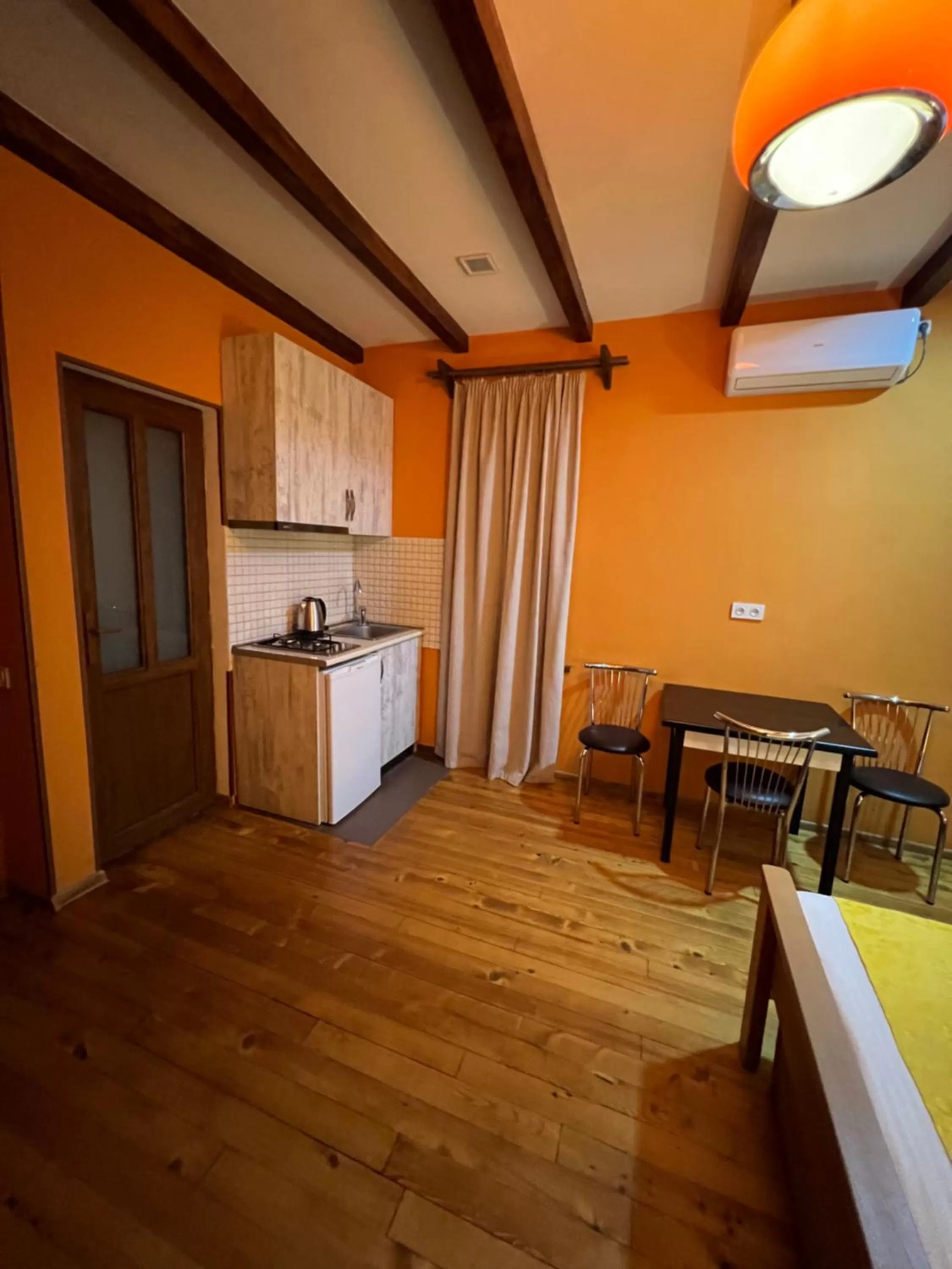 Borjomi Yellow Hotel