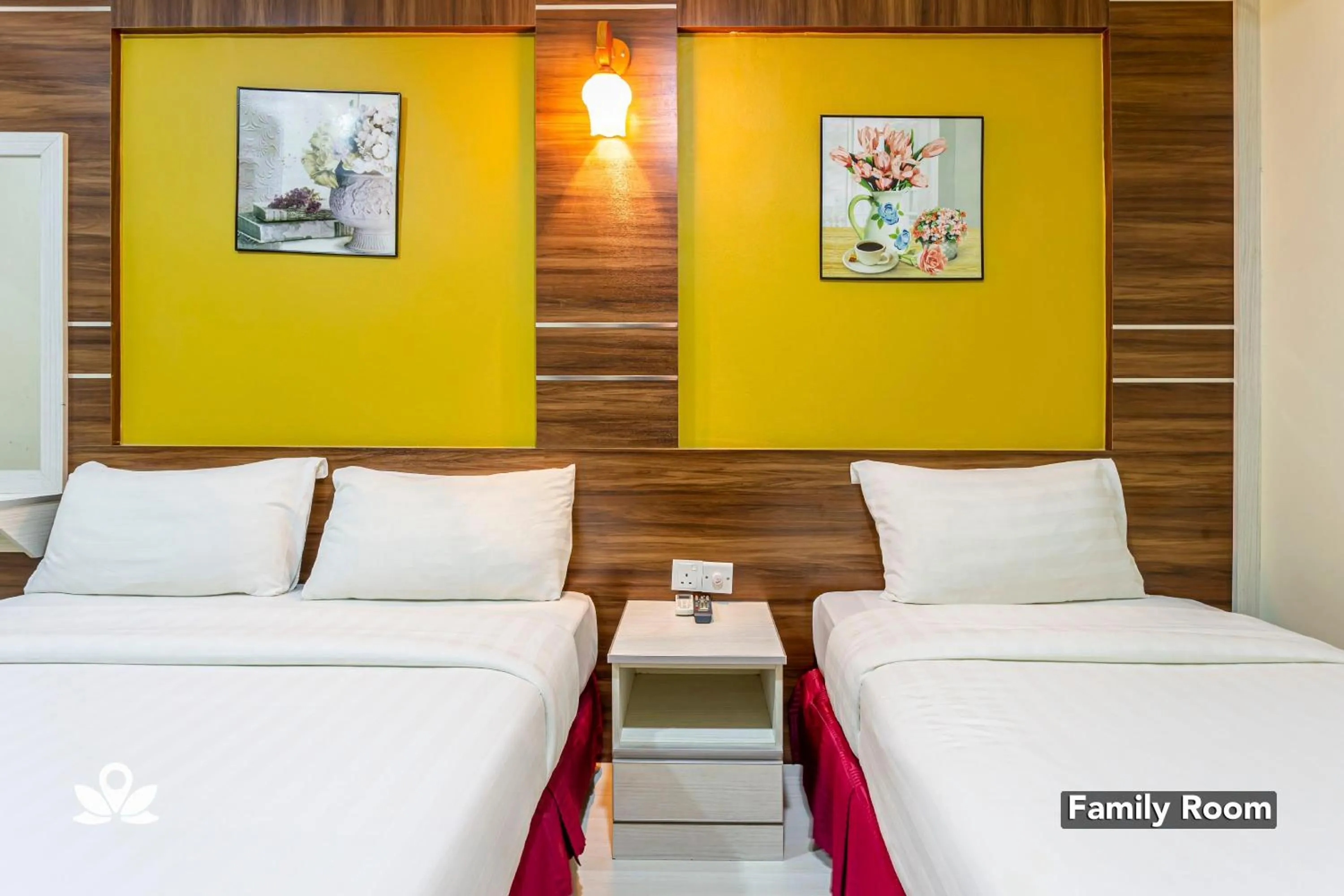 Bed in Golden Night Hotel