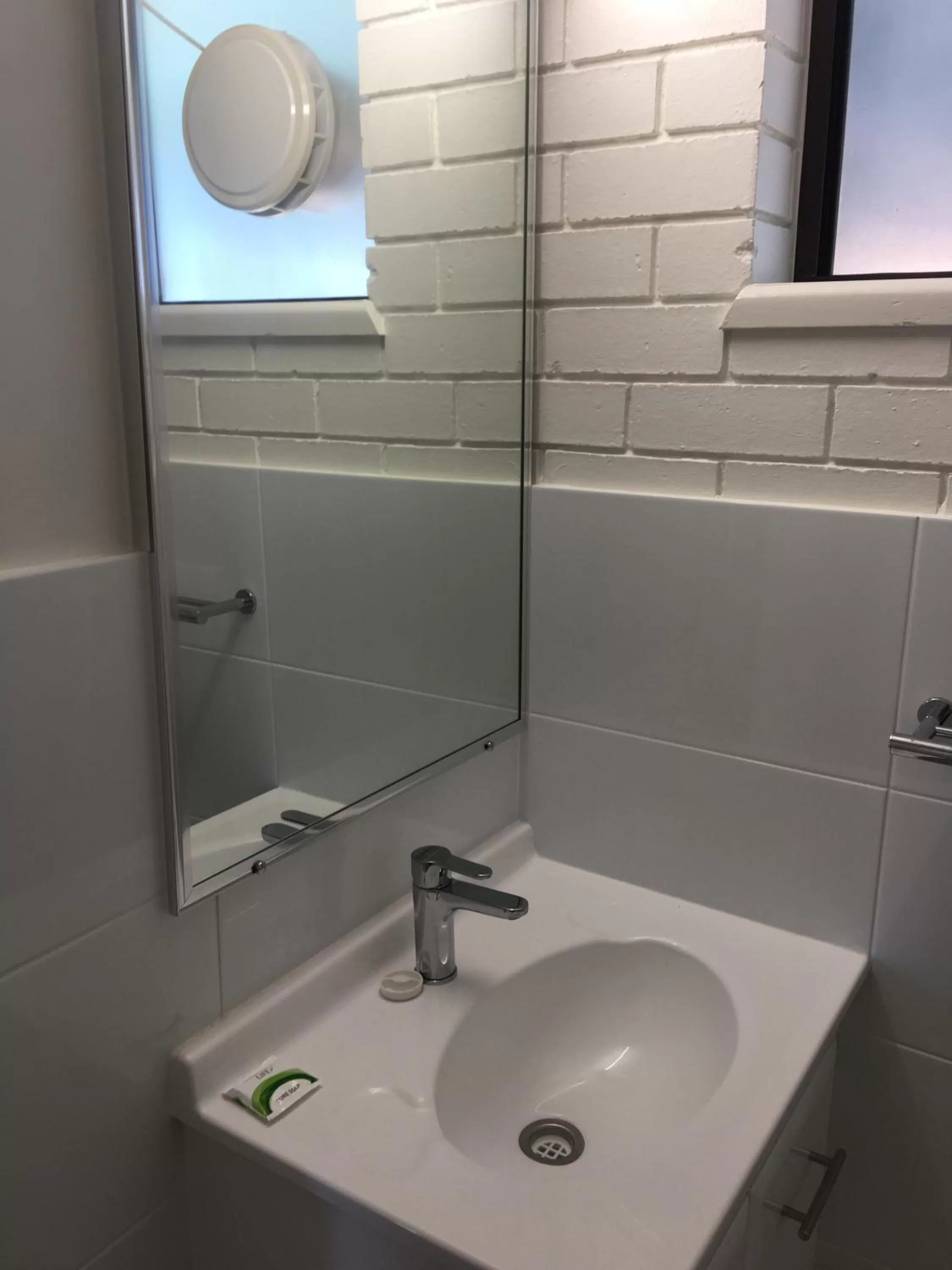 Queen Room in Tannum On The Beach Motel