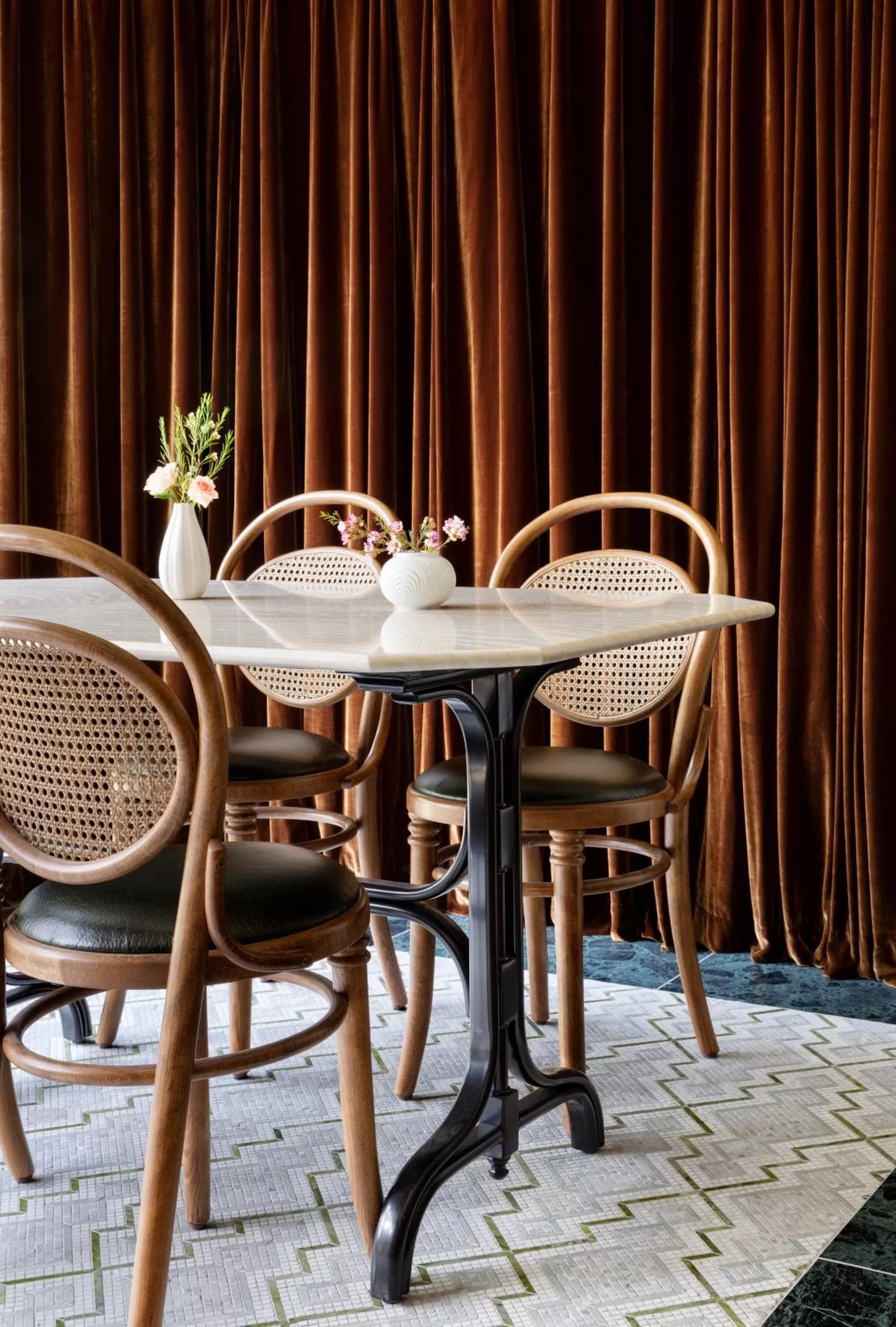 Seating area in Graduate by Hilton Cambridge