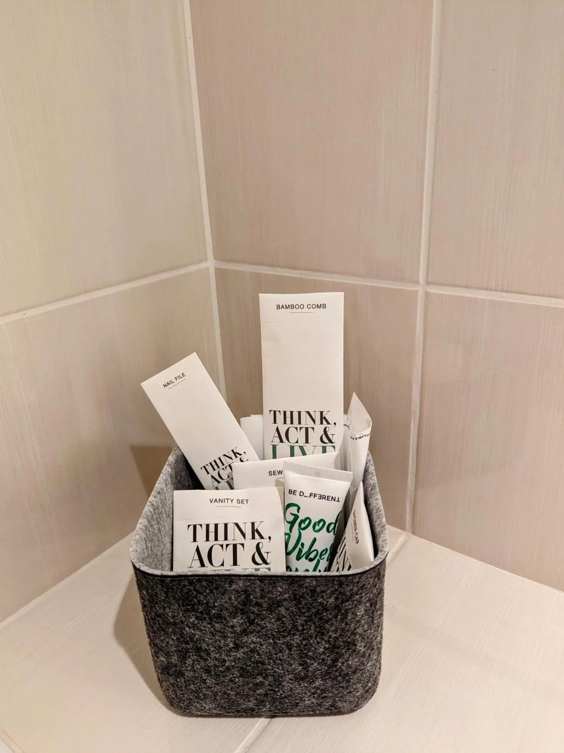 Bathroom in HOTEL ARVERNA VICHY - ClT'HOTEL