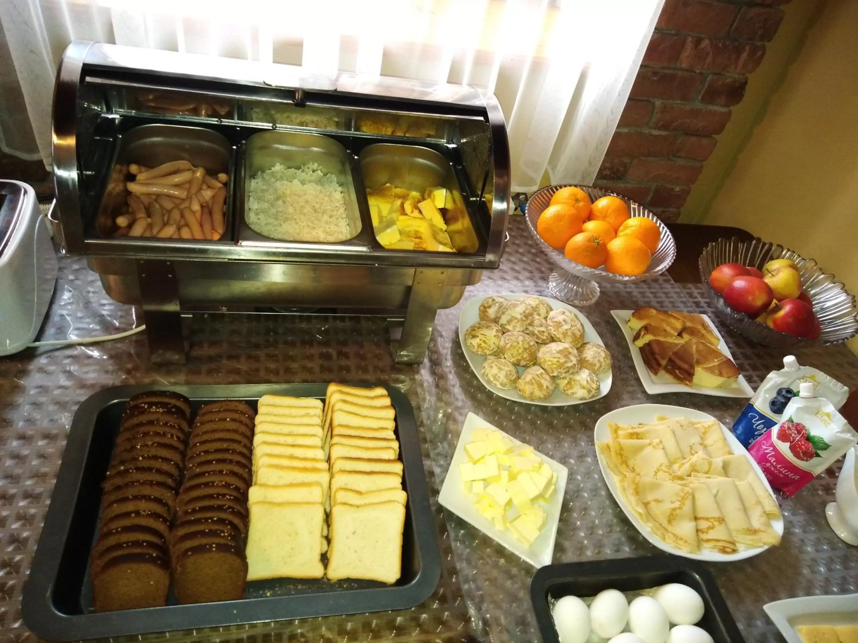 Buffet breakfast in Stara Vezha Hotel