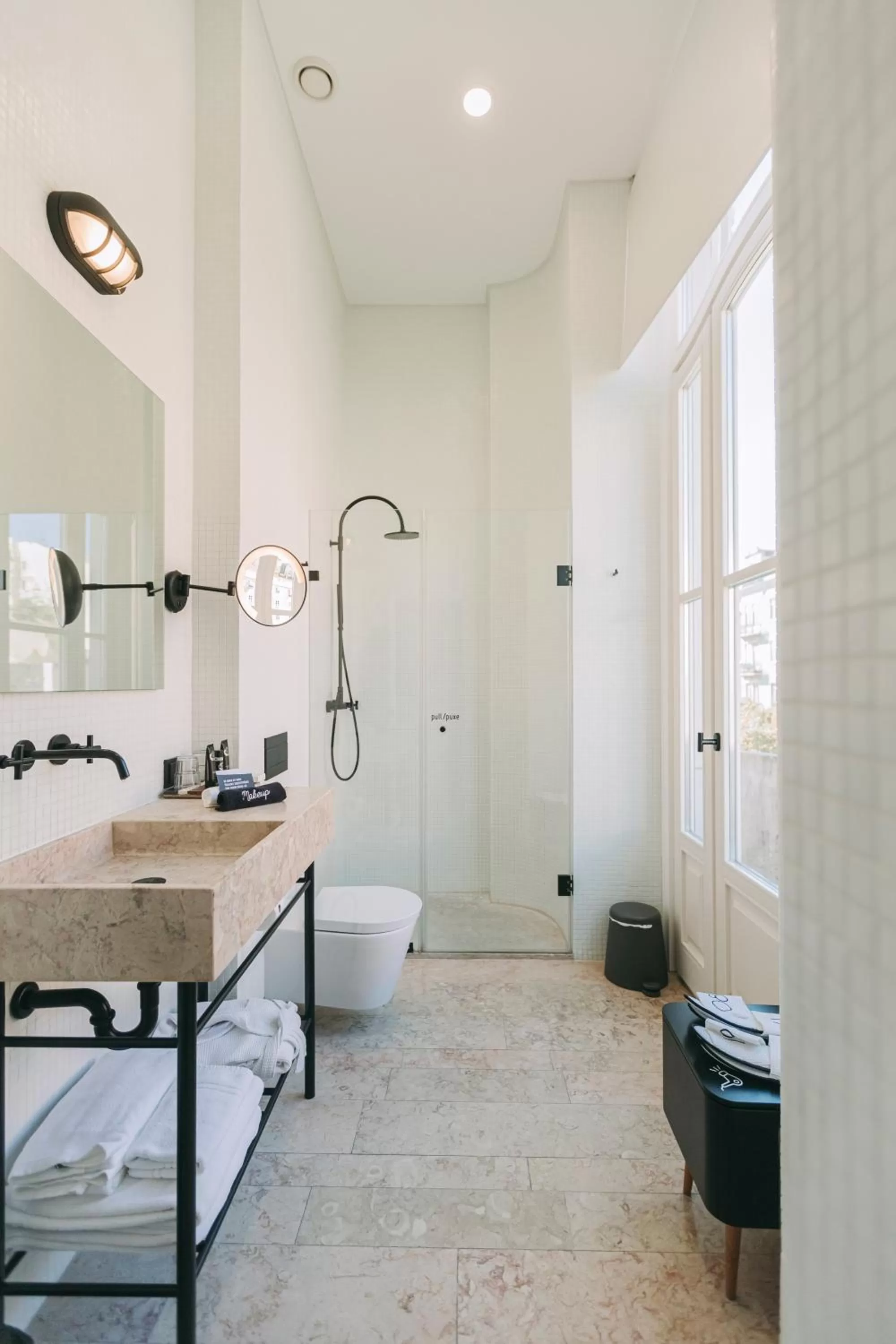 Bathroom in 1908 Lisboa Hotel