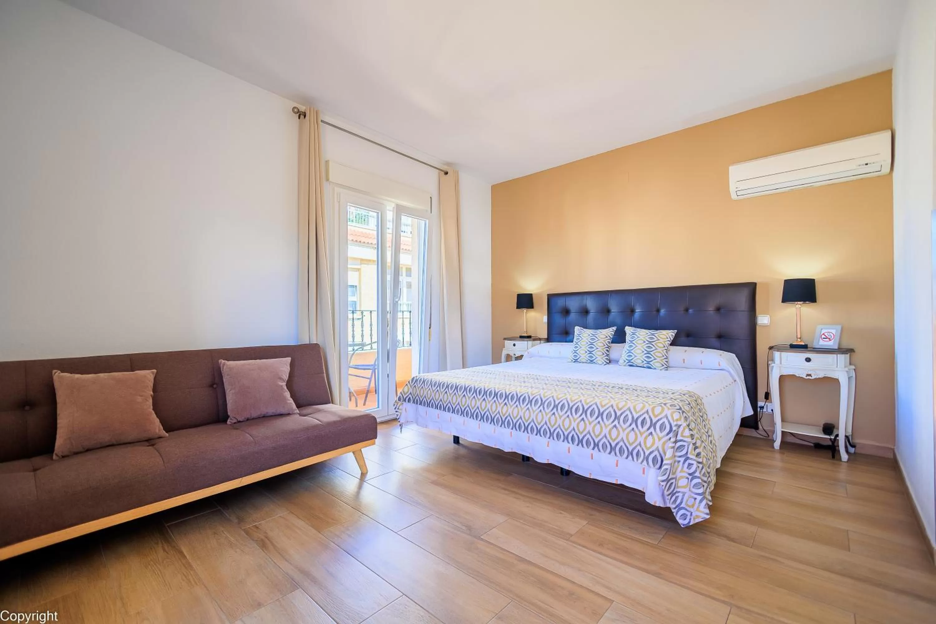 Photo of the whole room, Bed in Hotel Madrid