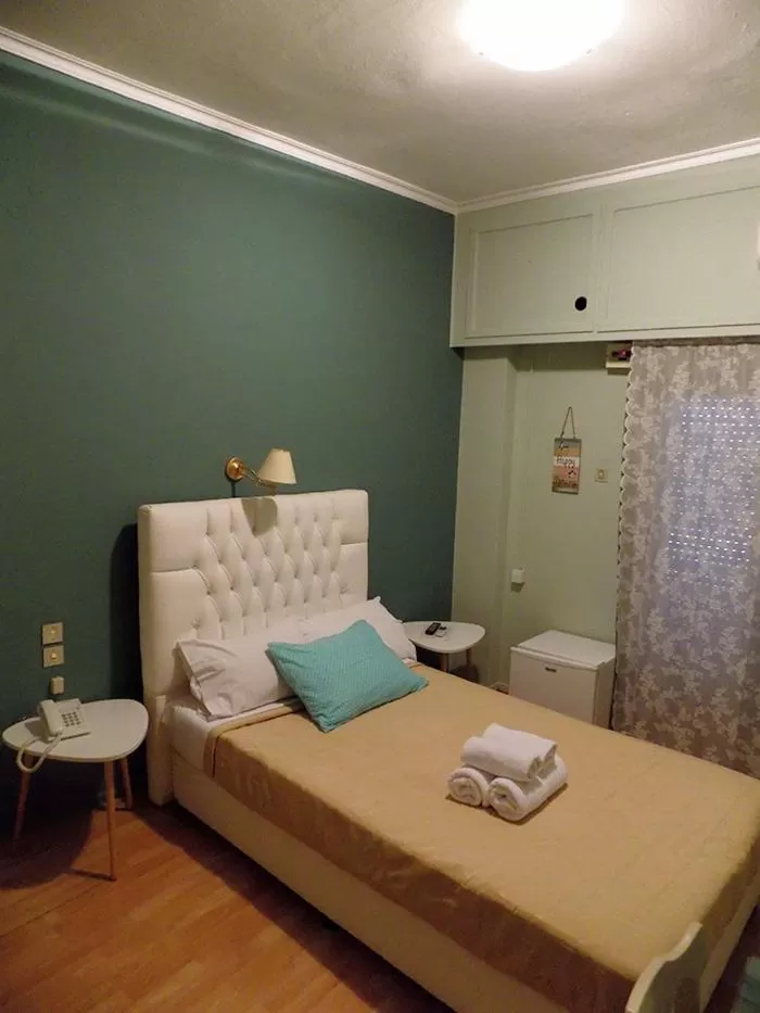 Bed in Hotel King Pyrros