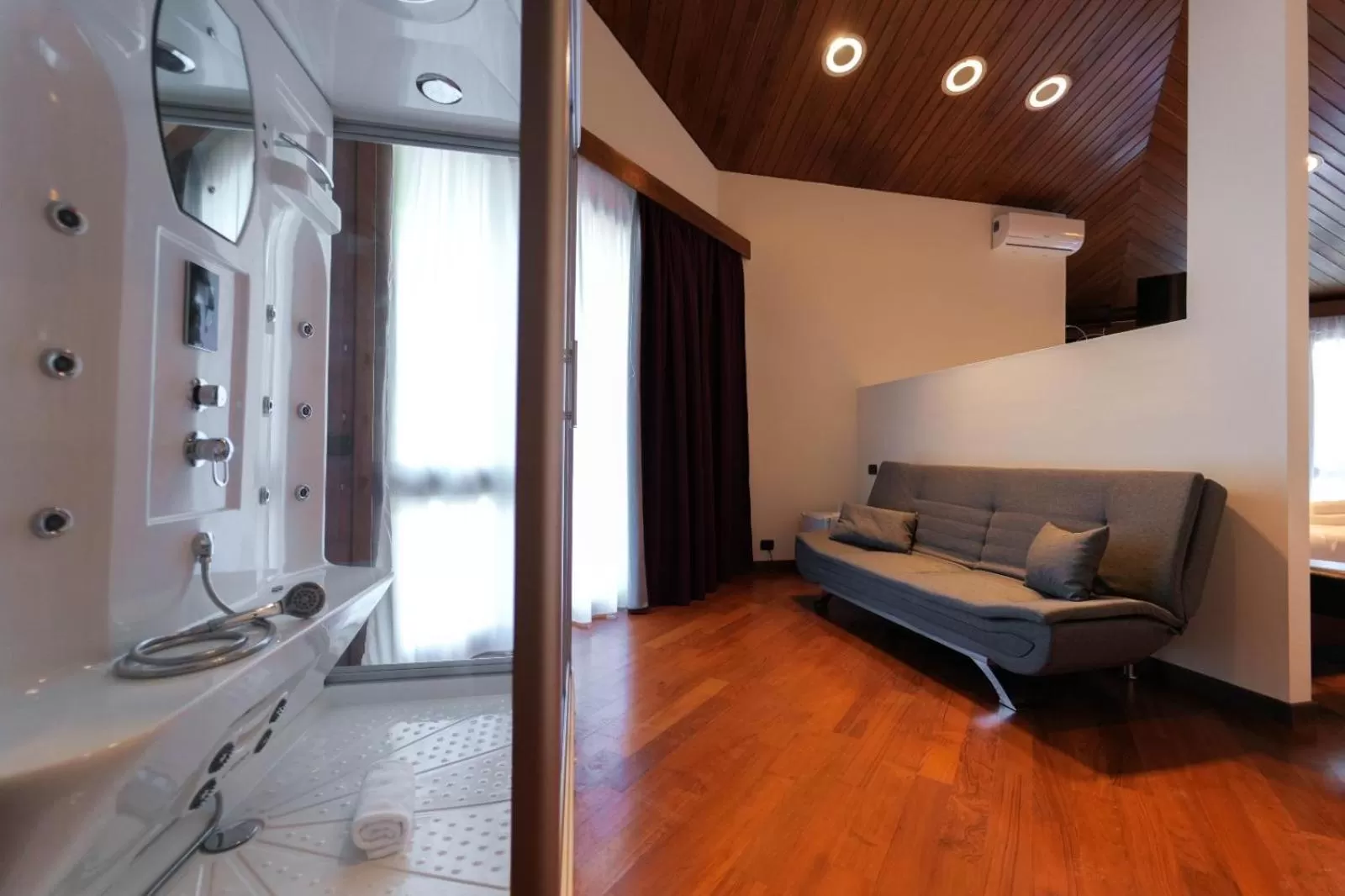 Seating Area in paradise suite