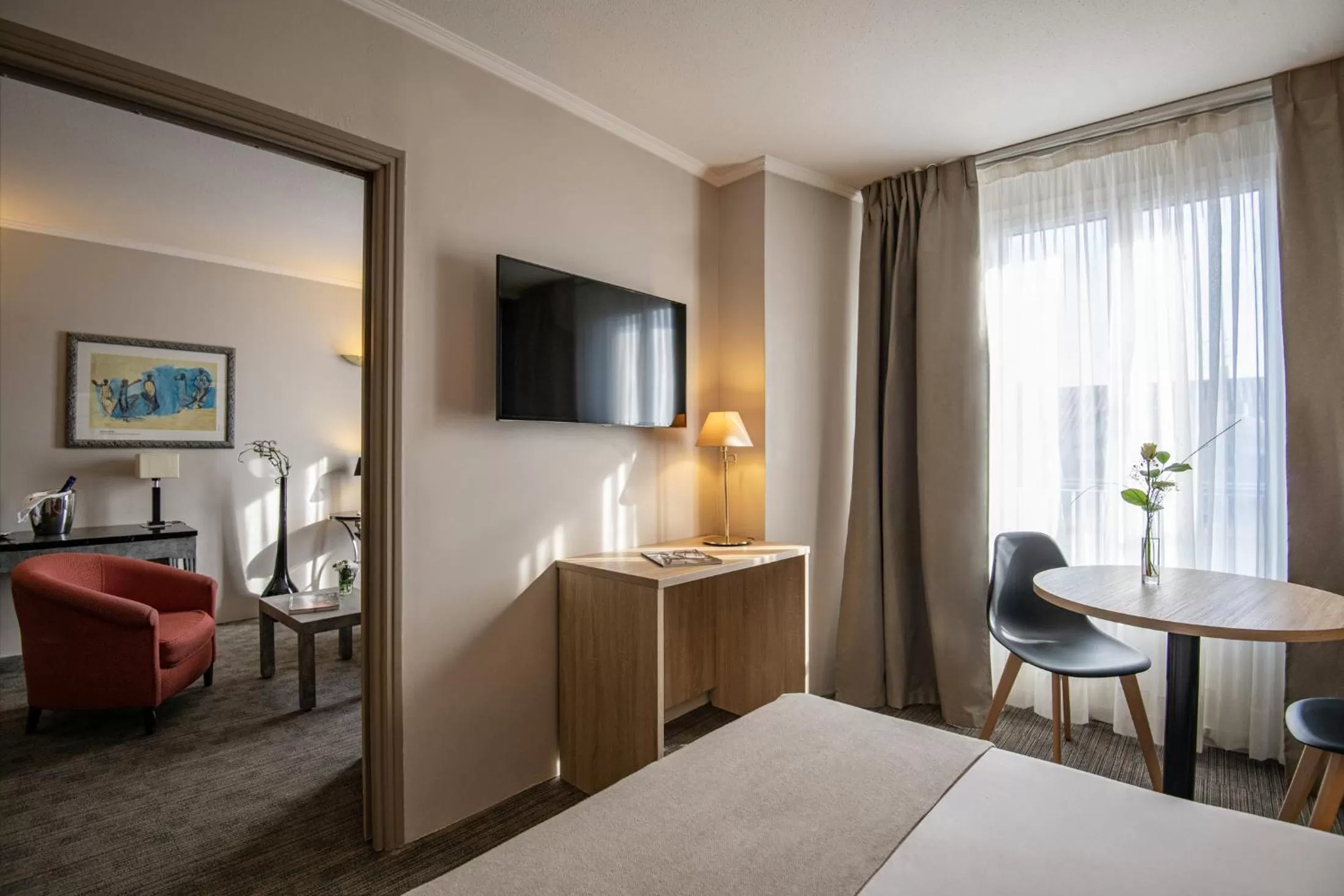 Bedroom in Hotel Amarante Cannes