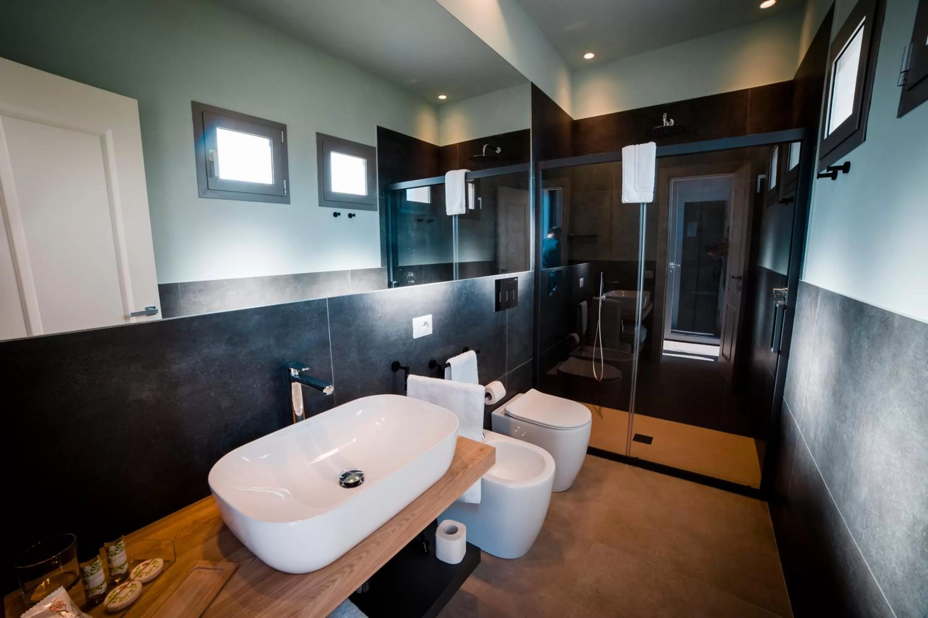 Toilet in Baglio Custera