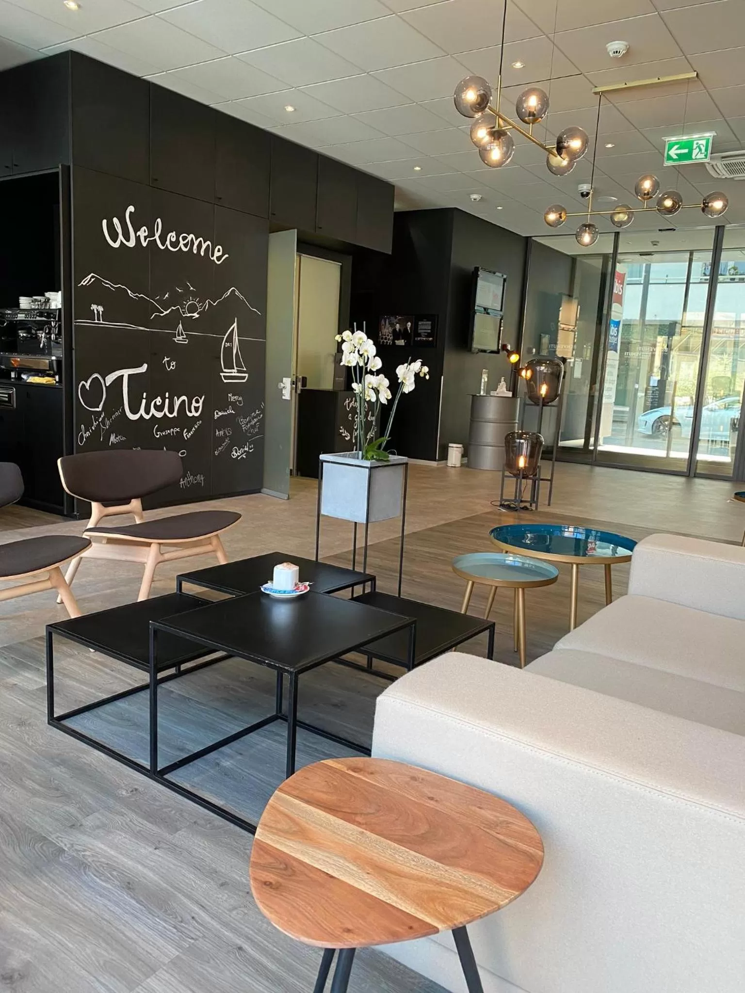 Lobby or reception in Ibis Lugano Paradiso