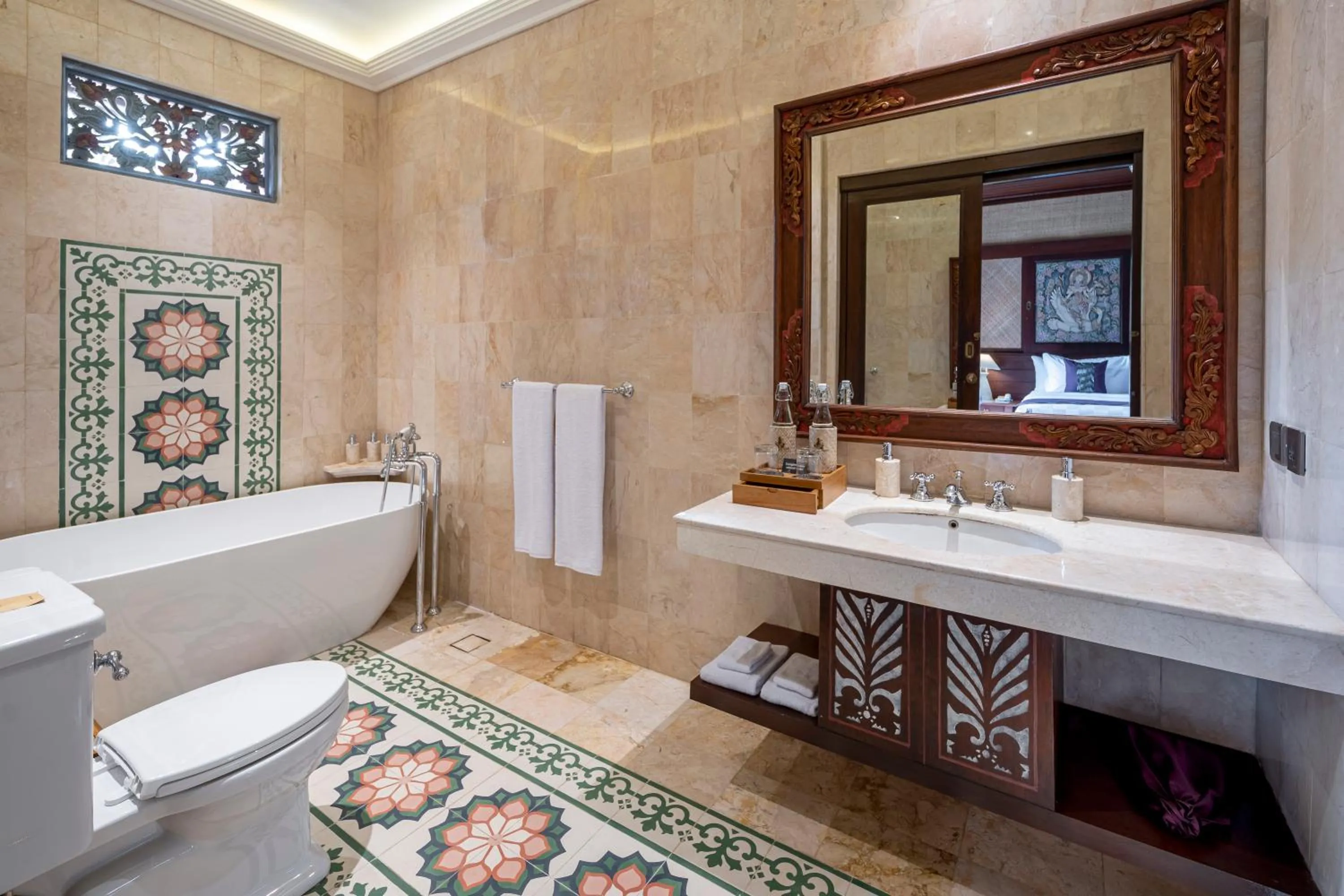 Bathroom in Puri Saraswati Dijiwa Ubud