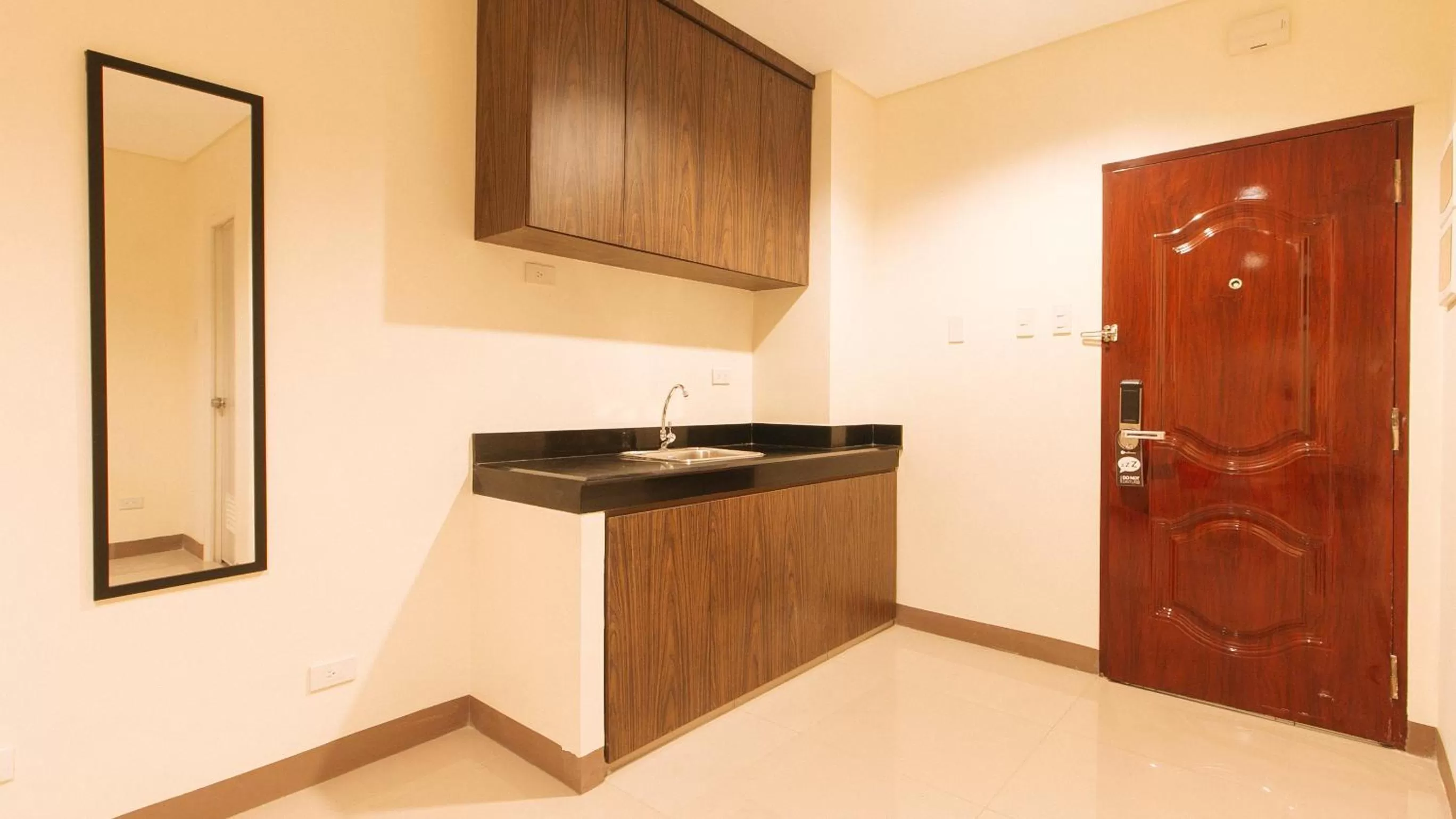 Bedroom in RedDoorz Plus @ Kaizen Suites Taft Avenue