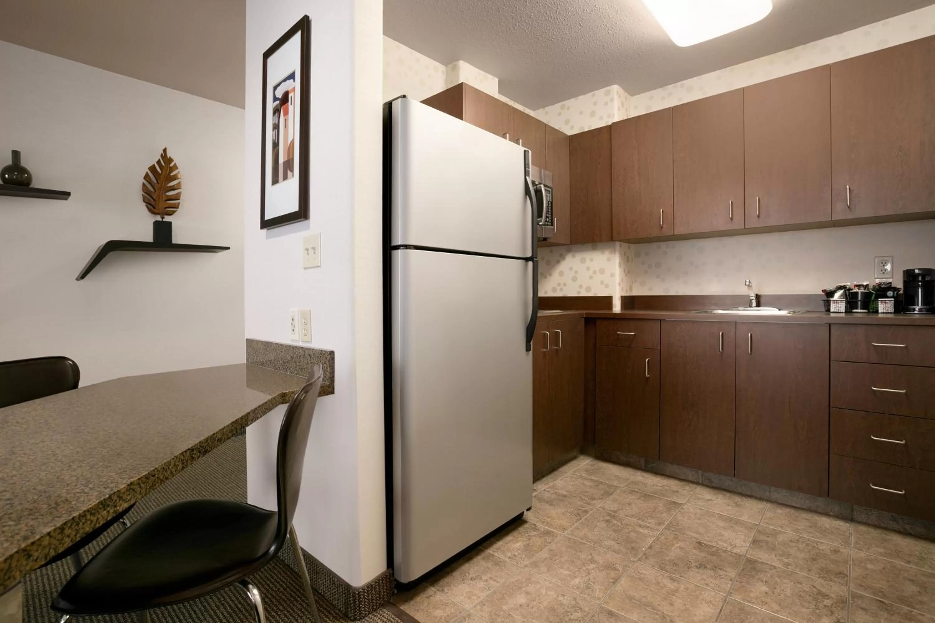 Kitchen or kitchenette in Days Inn by Wyndham Regina