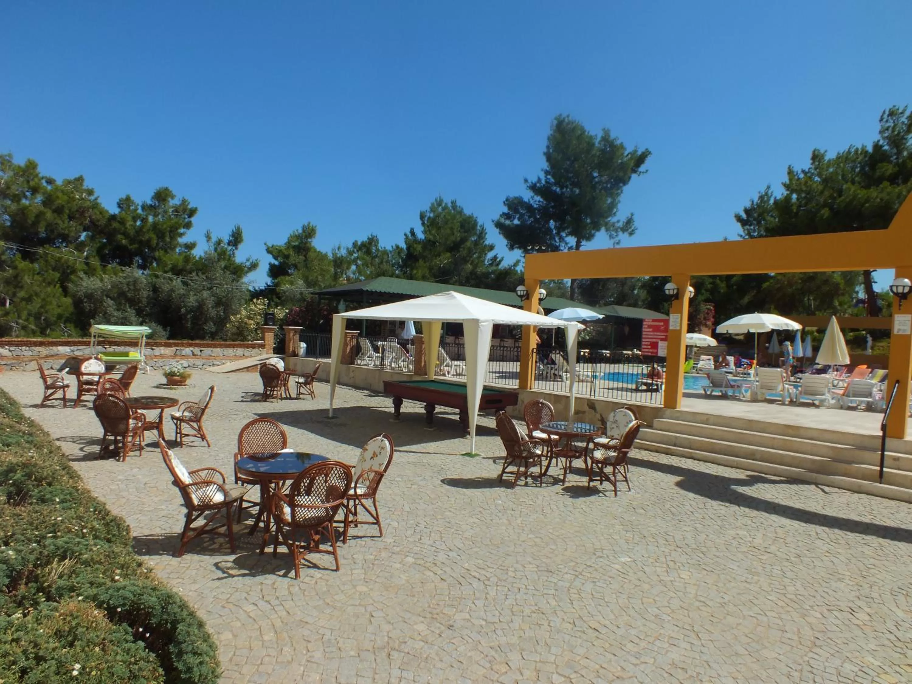 Facade/entrance in Tuntas Family Suites Kusadasi