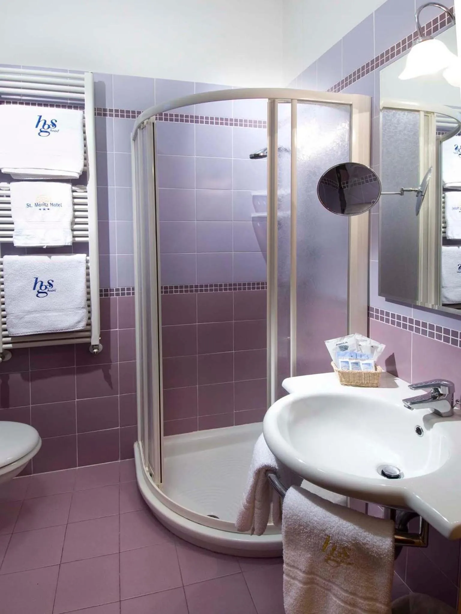 Bathroom in Hotel St. Moritz