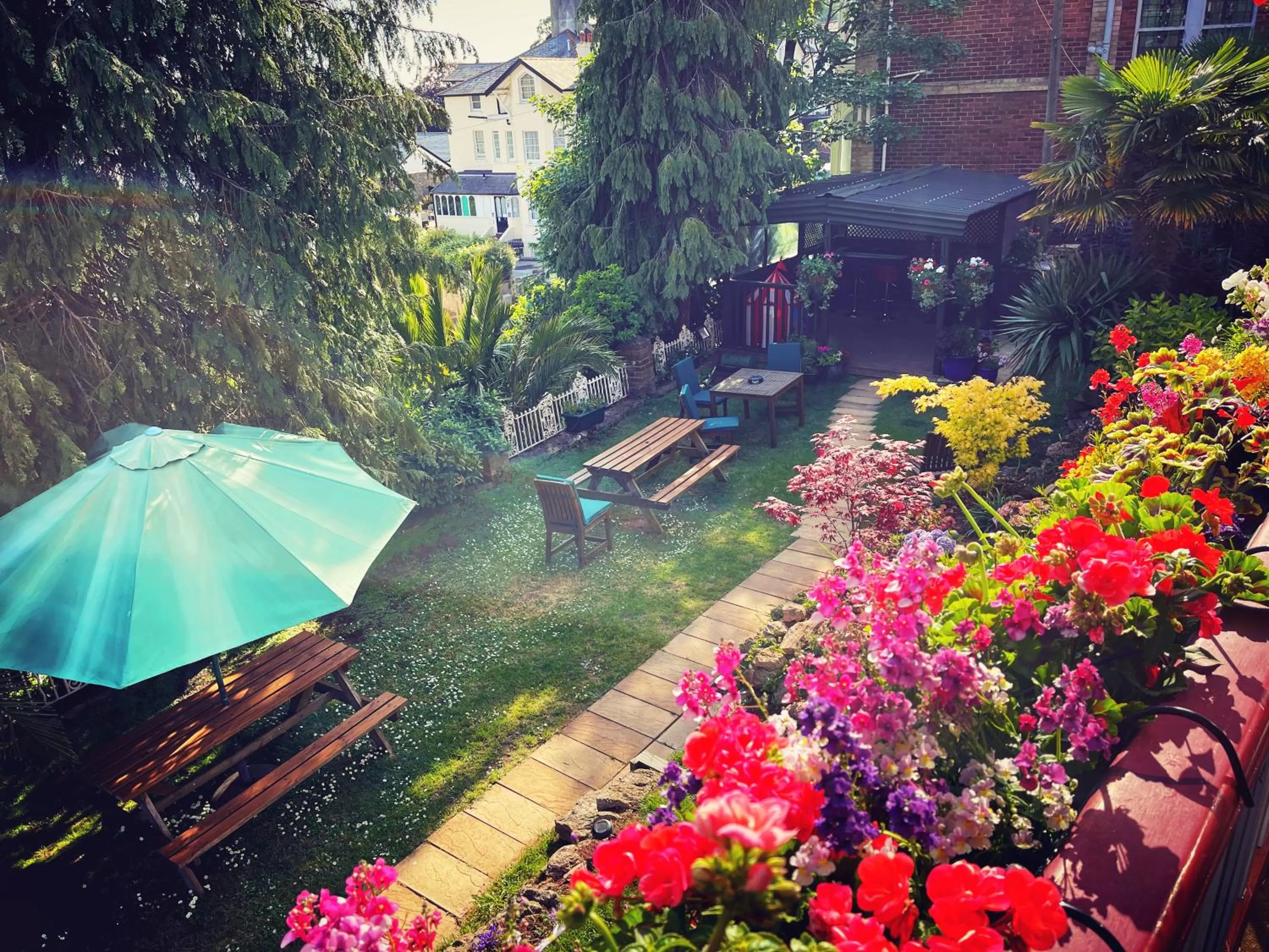 Garden, Pool View in The Robin Hill