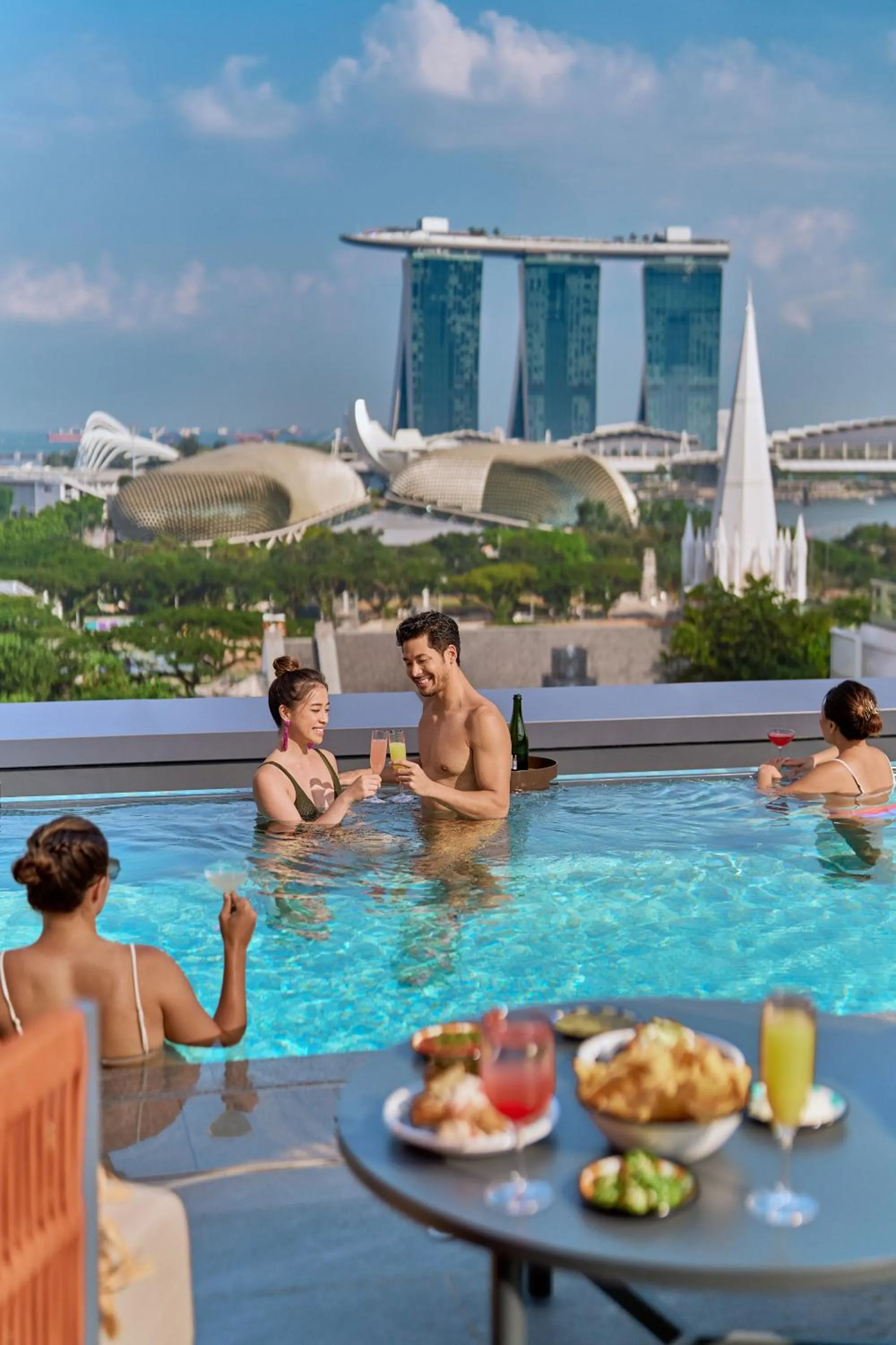 Restaurant/places to eat in Pullman Singapore Hill Street