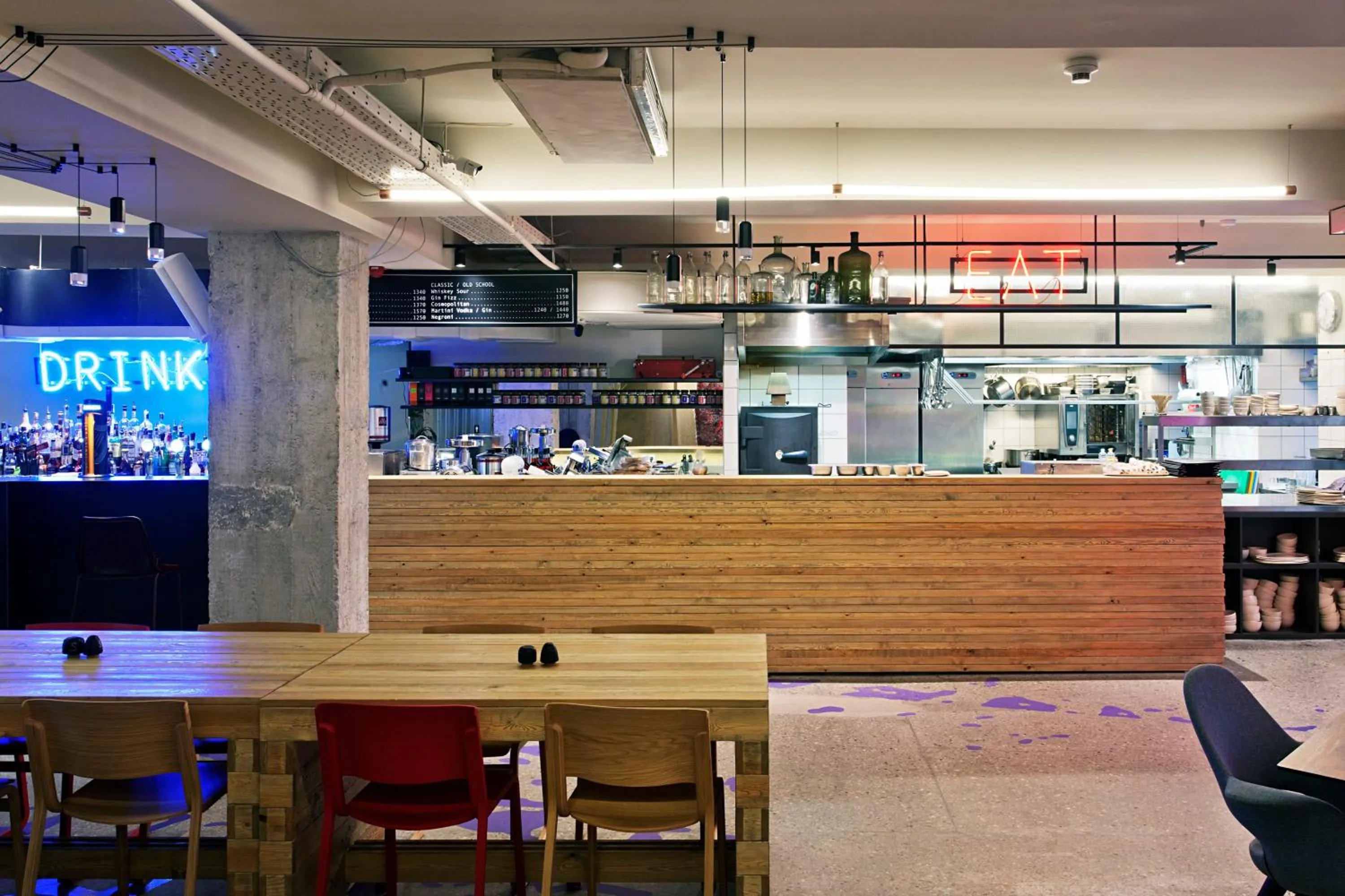 Restaurant/places to eat in Maverick Budapest Soho