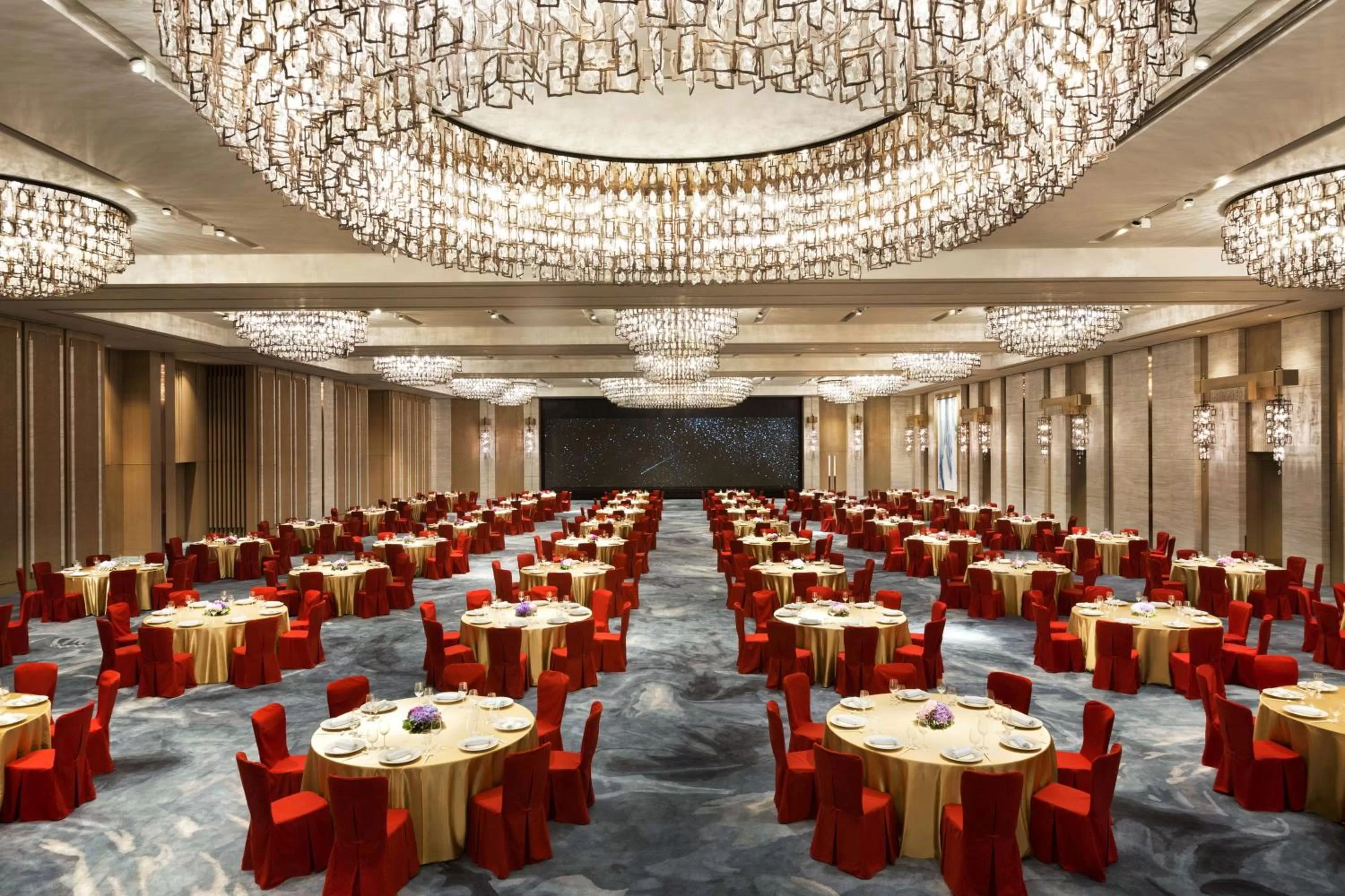 On site in Kerry Hotel Hong Kong by Shangri-la