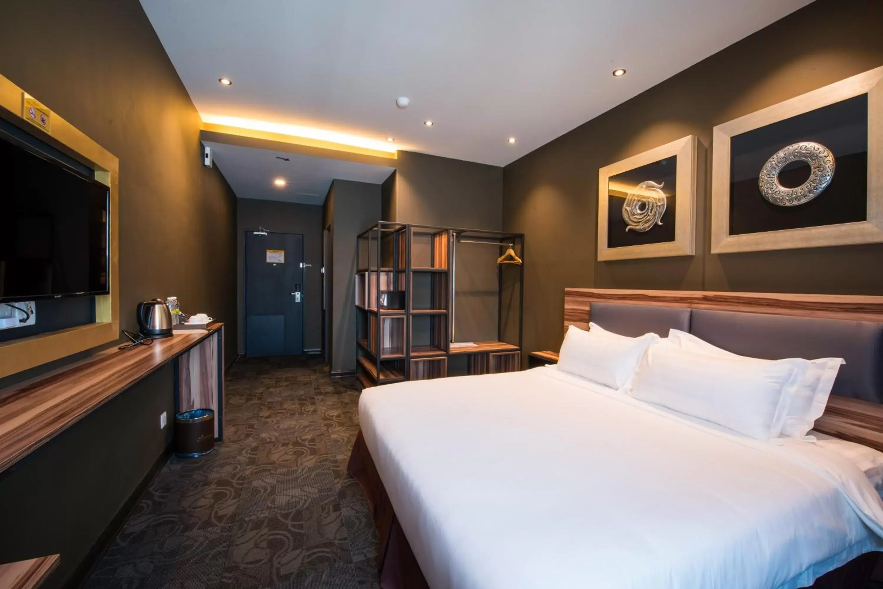 Superior King Room in Asiatic Hotel Superior King Room in Asiatic Hotel