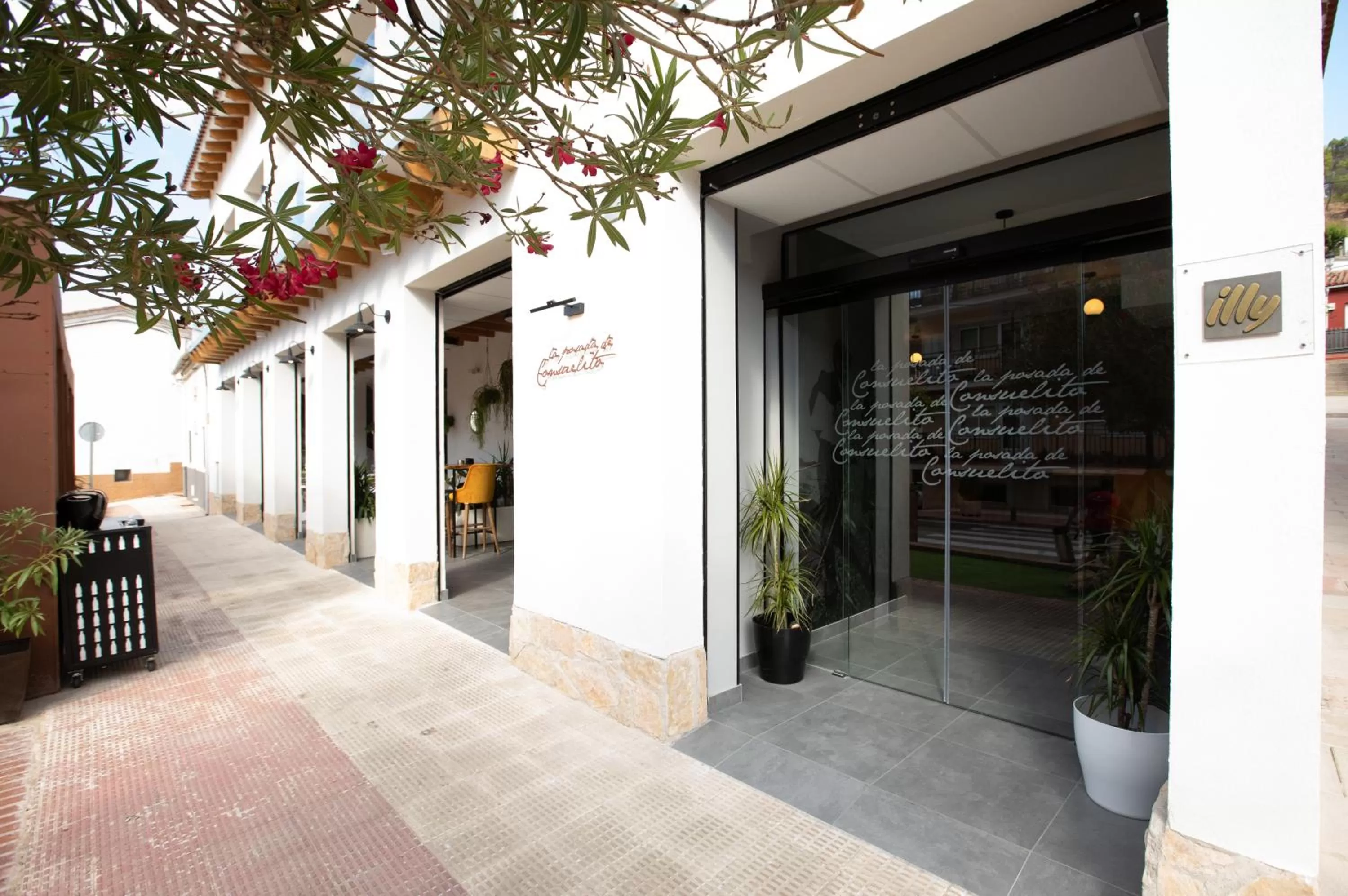 Facade/entrance in la posada de consuelito