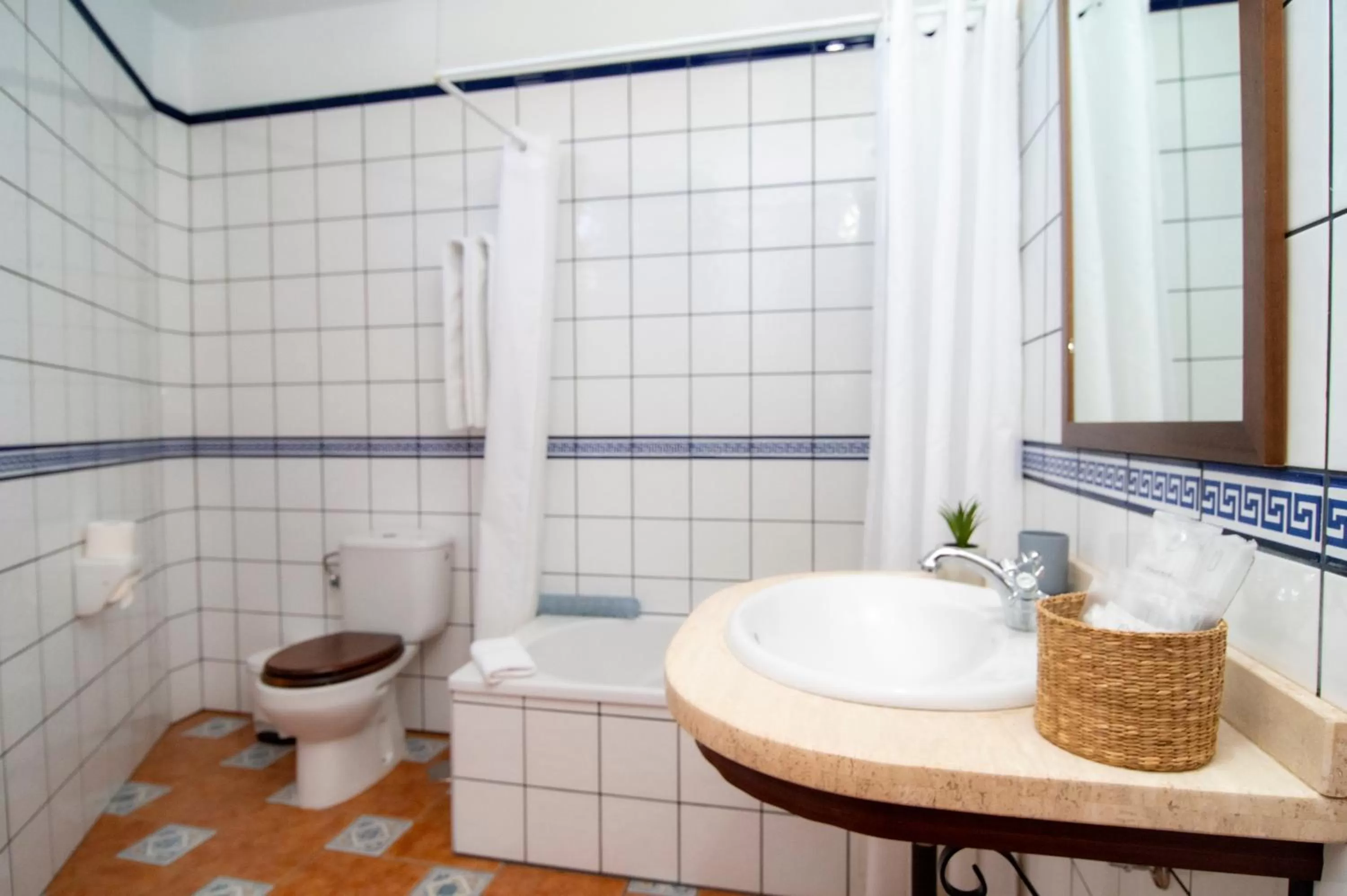 Bathroom in Hotel El Tejar & Spa