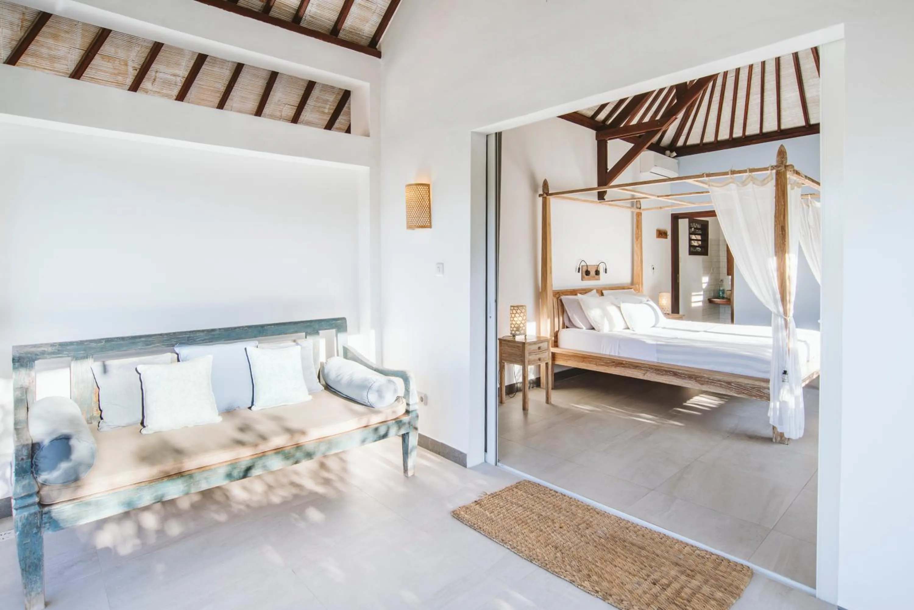 Balcony/Terrace, Bed in Karma Kayak