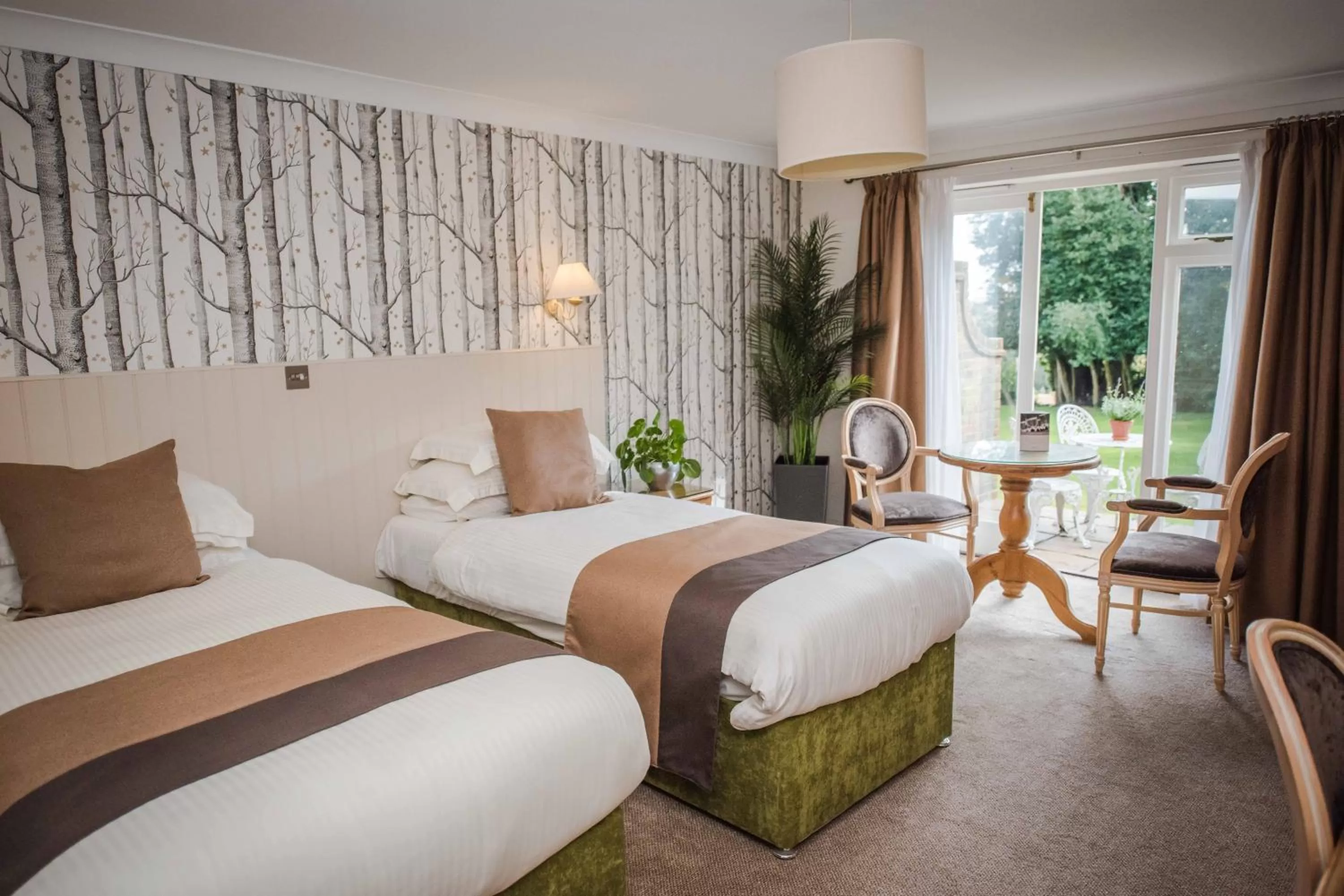 Photo of the whole room, Bed in Flackley Ash Country House Hotel