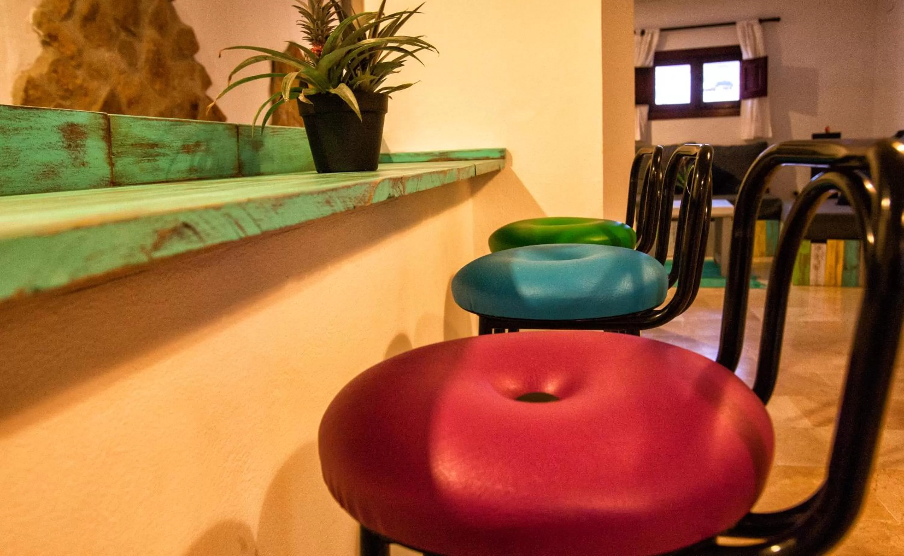 Lounge or bar in Hotel Posada de las Cuevas